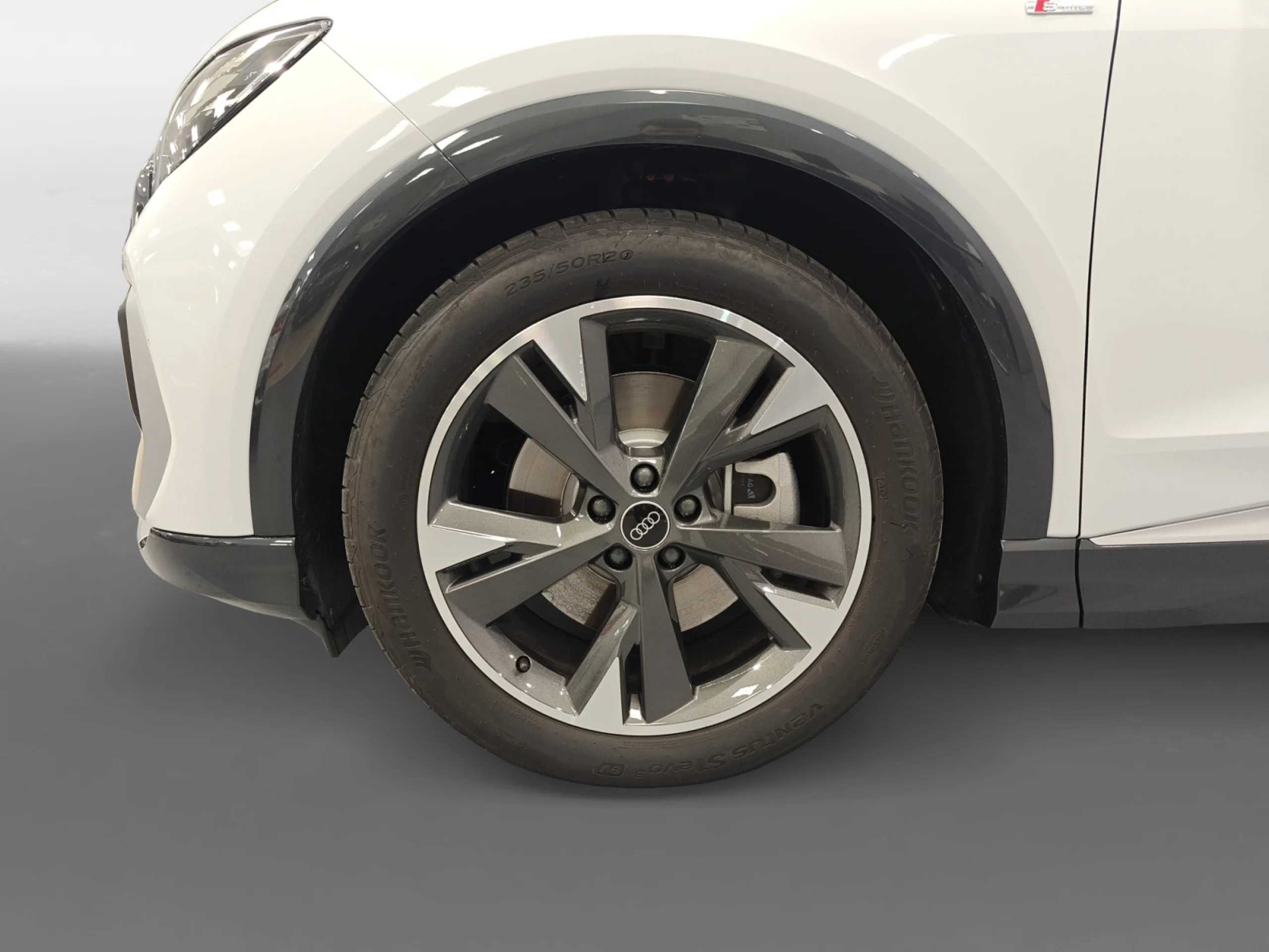 AUDI Q4 SPORTBACK E TRON GENUINE EDITION 45 E TRON 210KW 82KWH - Foto 8