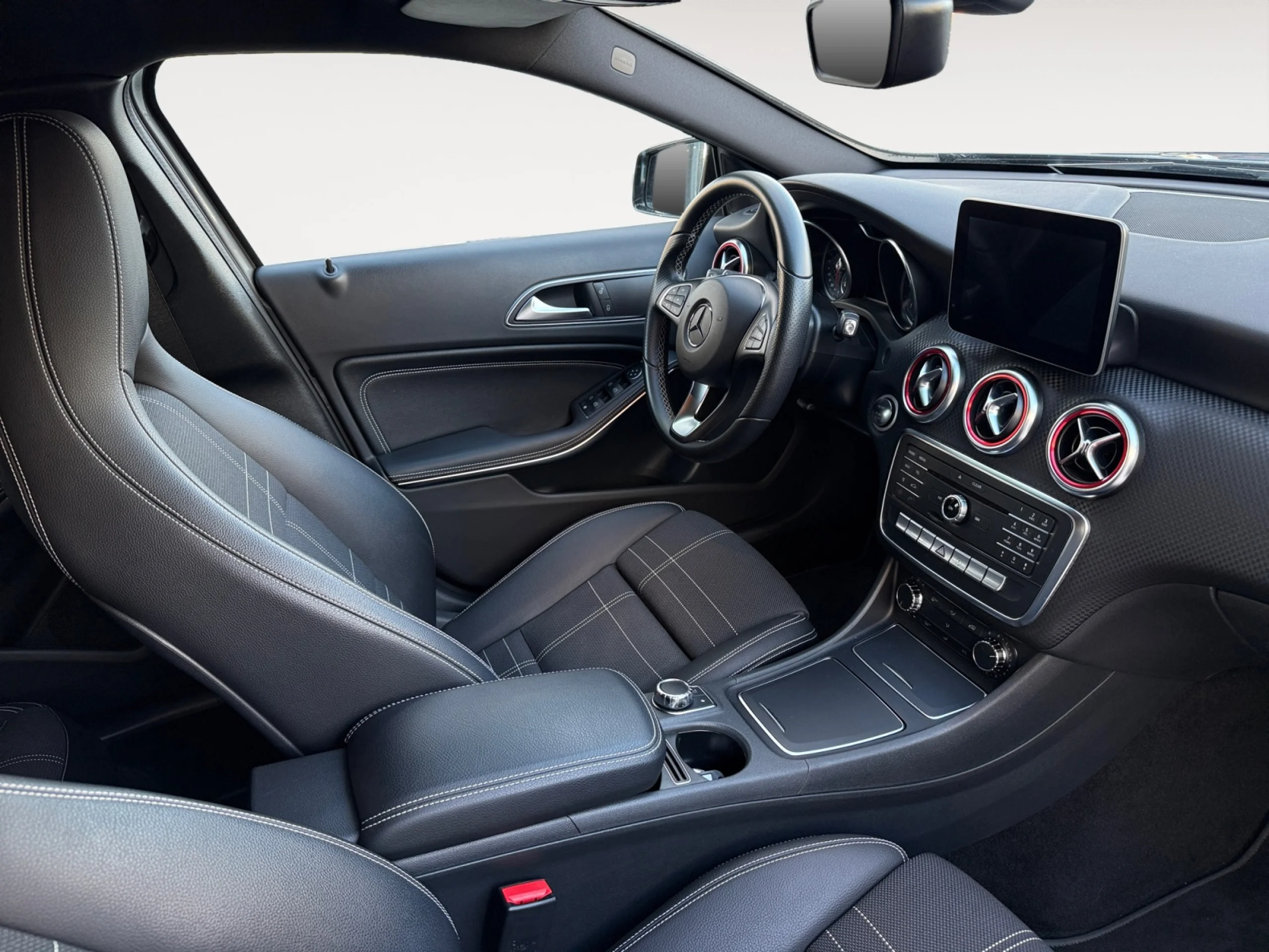 MERCEDES-BENZ CLASE A A 200 D URBAN - Foto 5