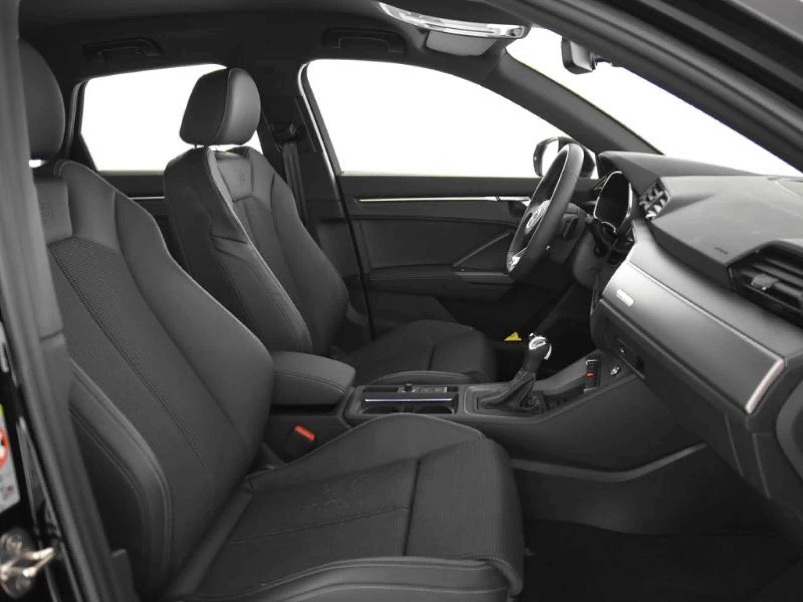 AUDI Q3 S LINE 35 TFSI 110KW (150CV) S TRONIC - Foto 6