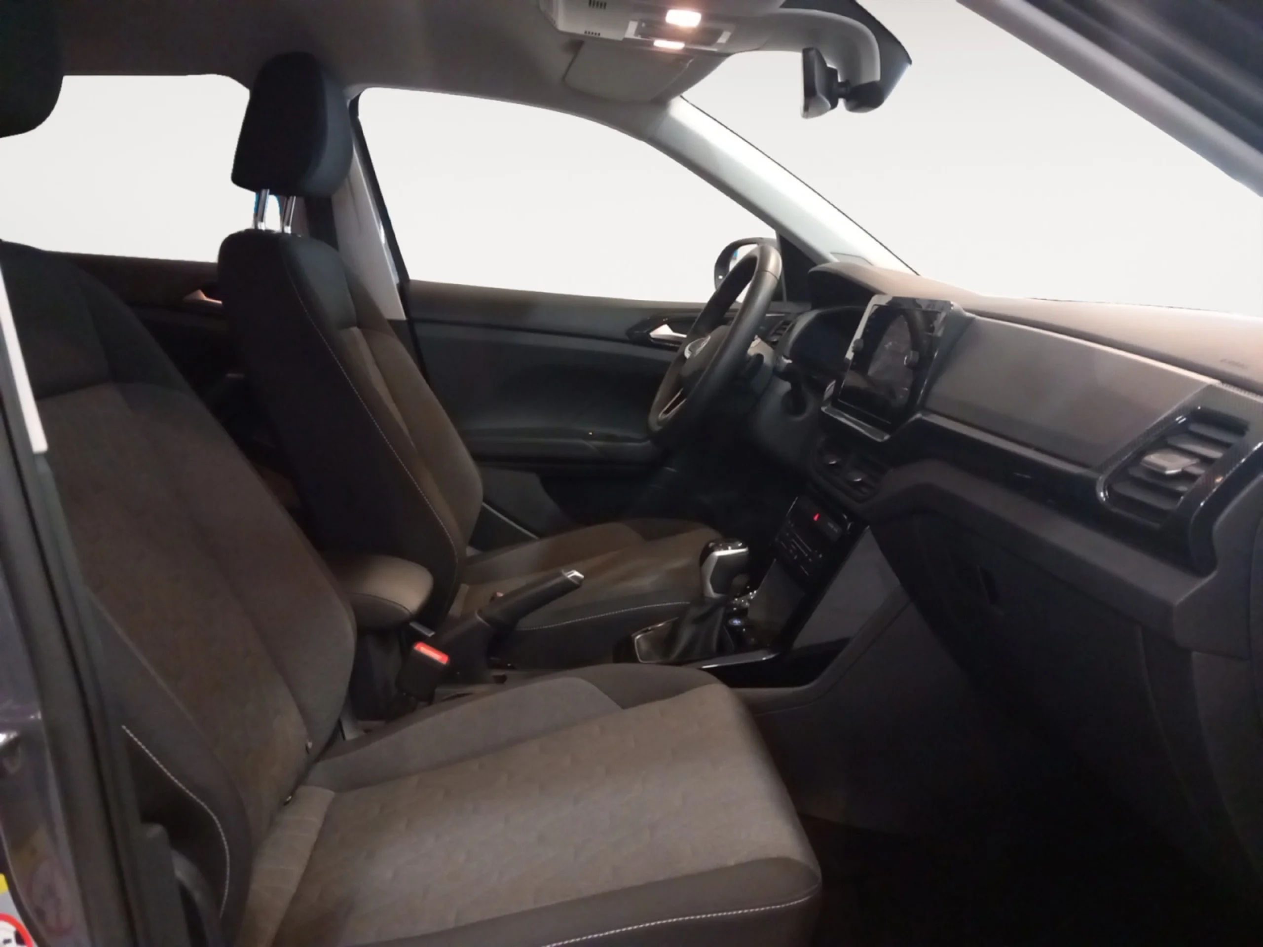 VOLKSWAGEN T CROSS LIFE 1.0 TSI 85KW (115CV) DSG - Foto 5