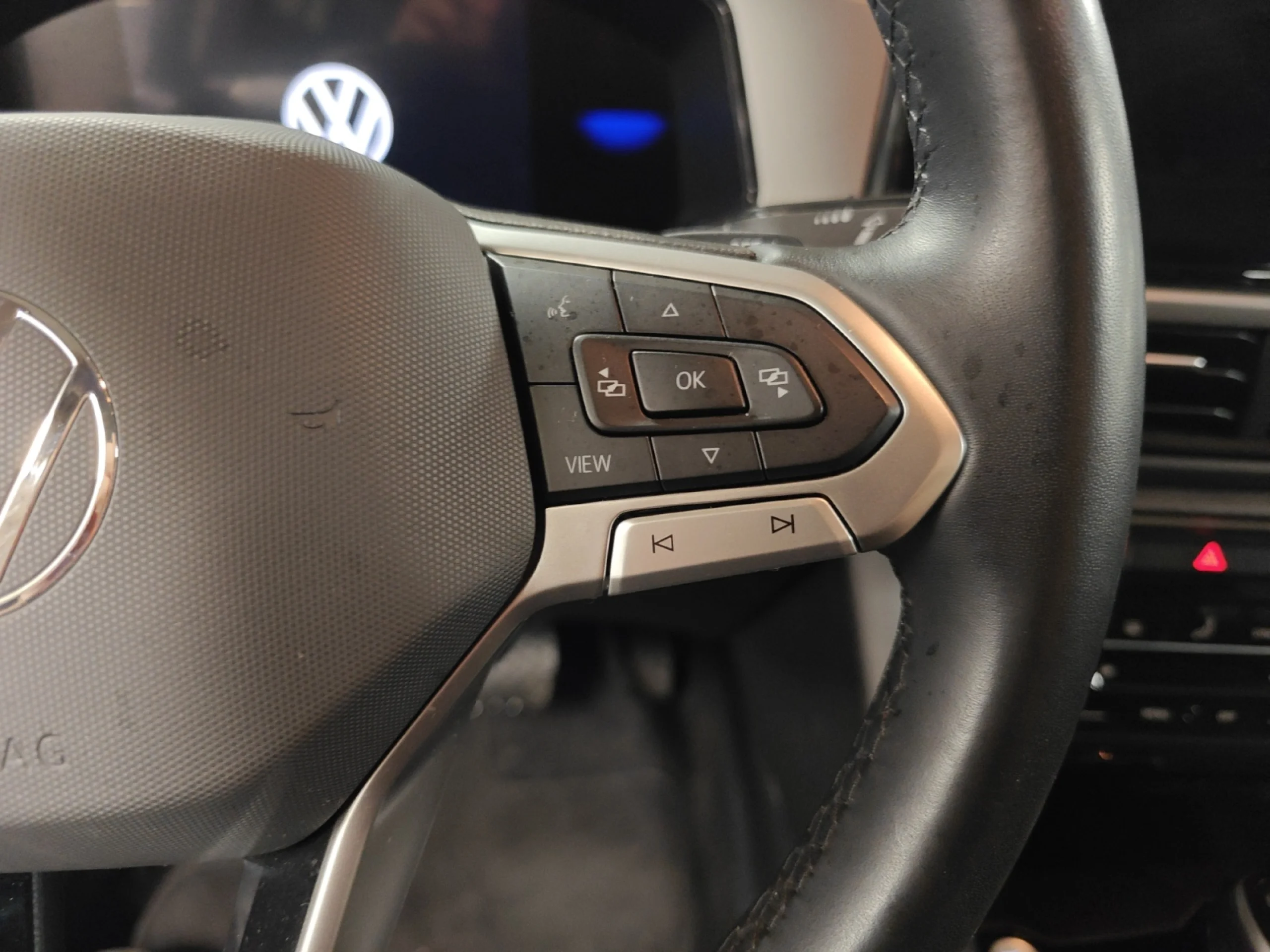 VOLKSWAGEN T ROC ··MÁS·· 1.5 TSI 110KW (150CV) DSG - Foto 10