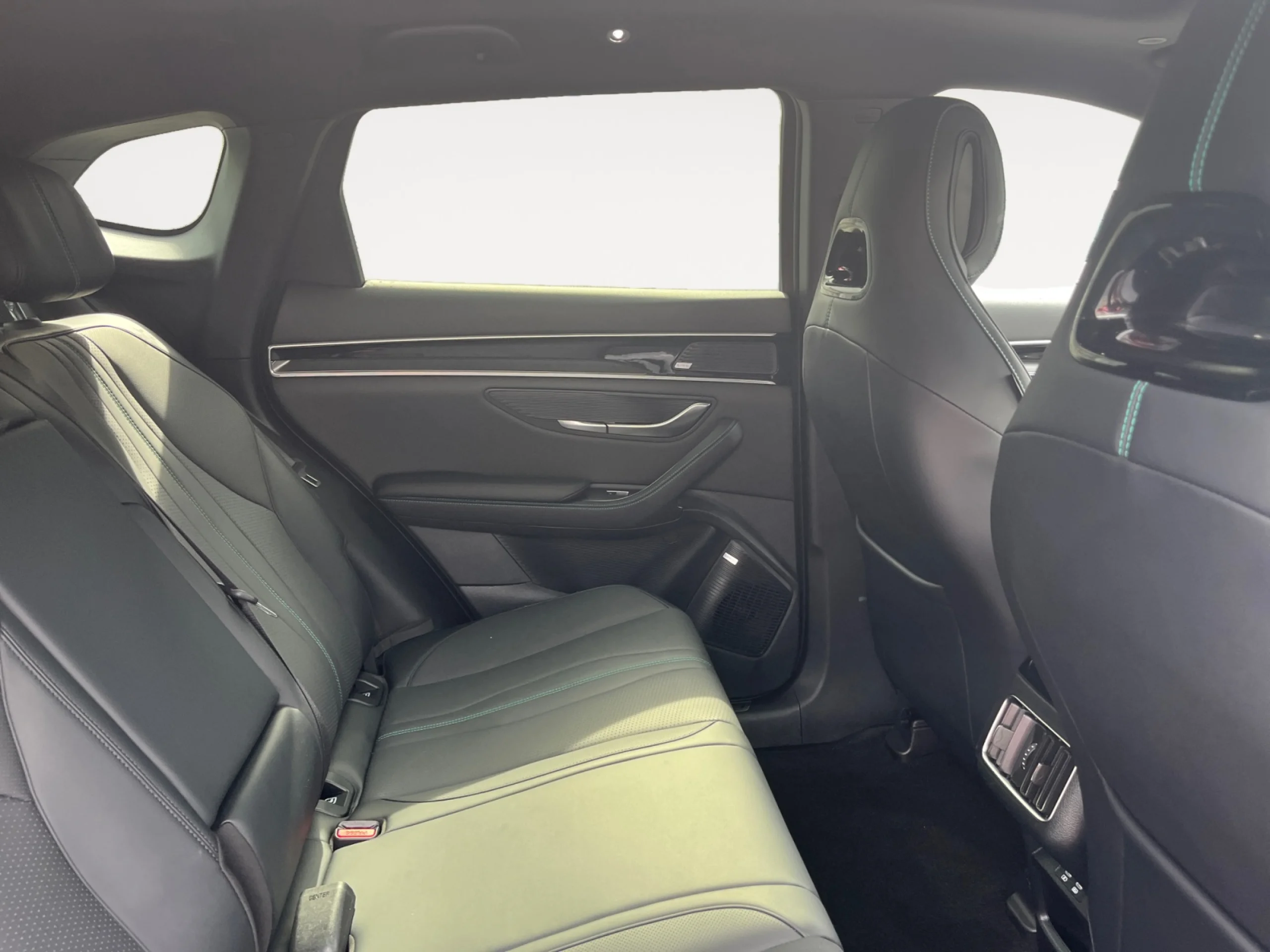 BYD SEAL U 1.5 DM I COMFORT - Foto 6