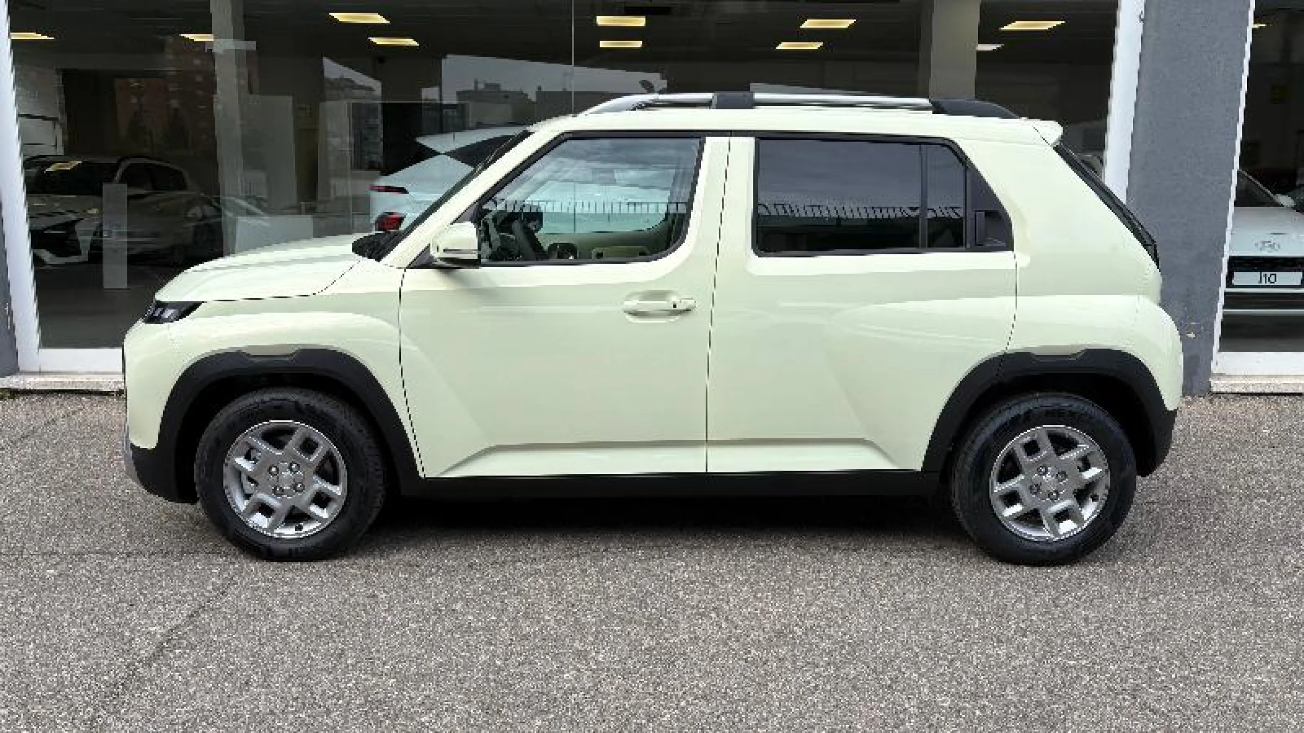 HYUNDAI INSTER 49KWH 85KW (115CV) MAXX - Foto 9