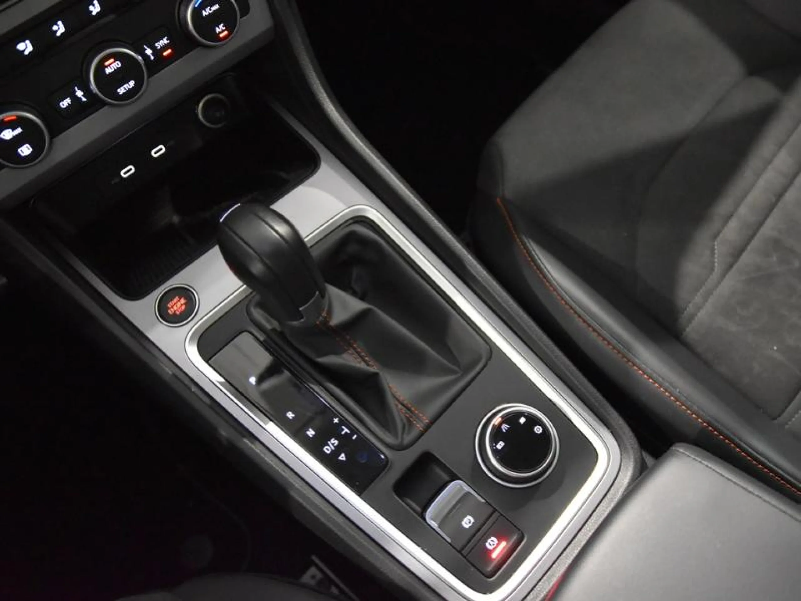 SEAT ATECA 1.5 TSI 110KW DSG FR SPECIAL EDITION - Foto 11