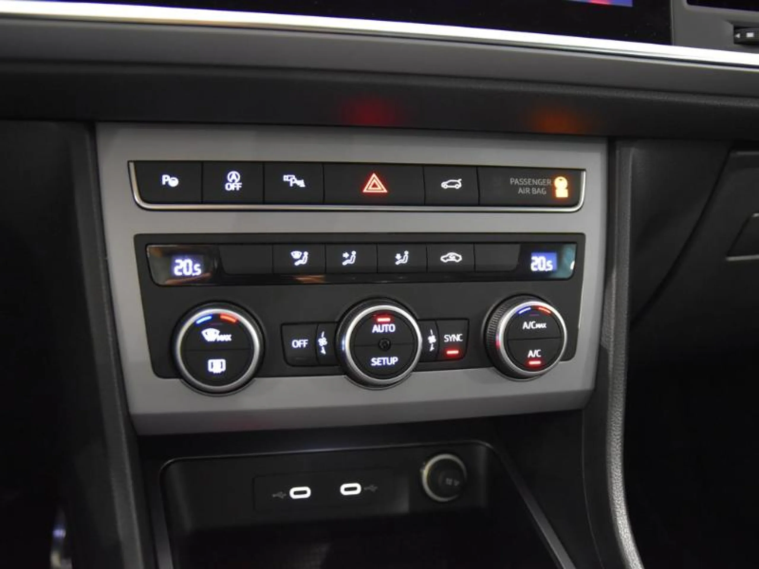 SEAT ATECA 1.5 TSI 110KW DSG FR SPECIAL EDITION - Foto 12