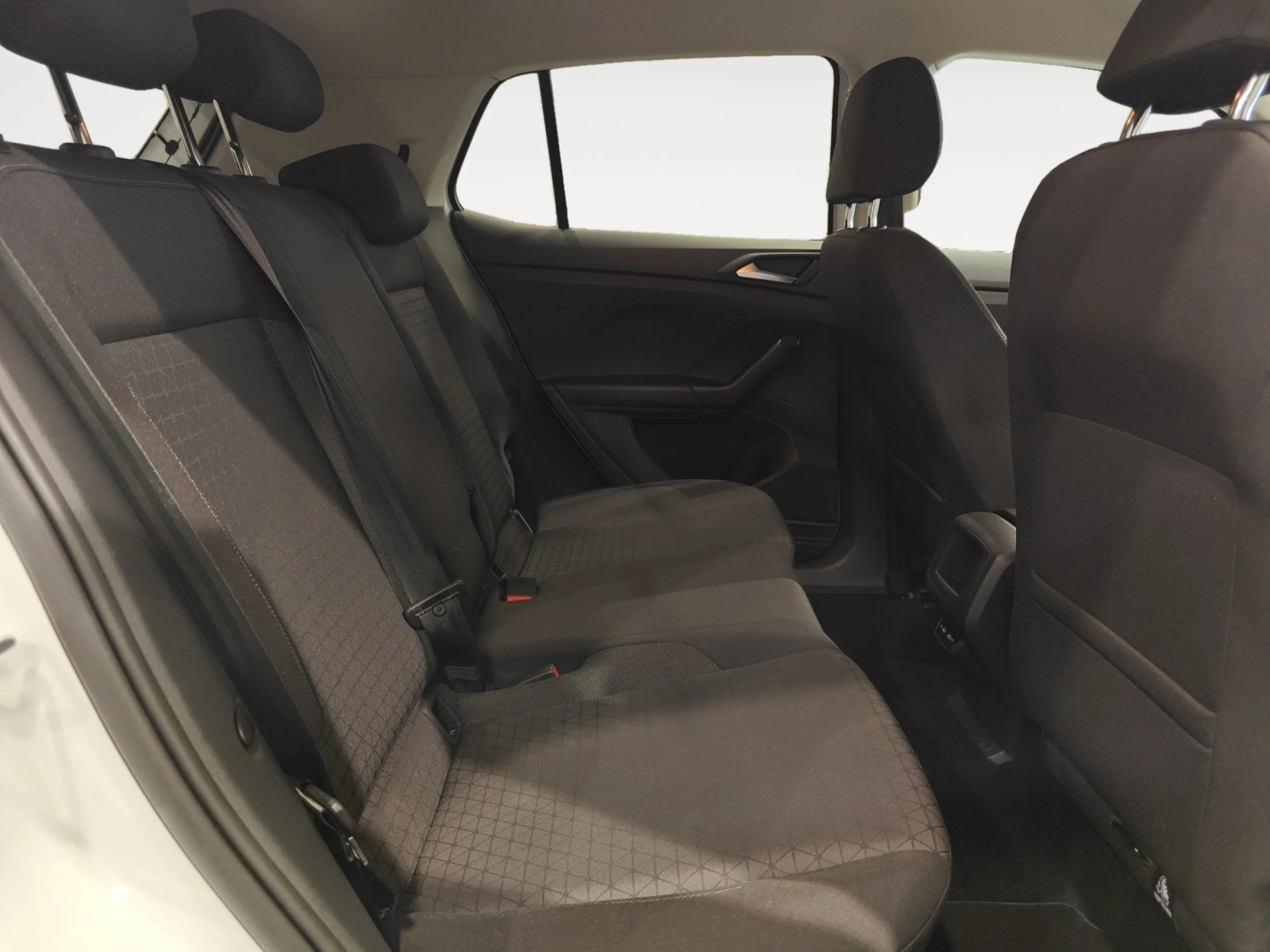VOLKSWAGEN T CROSS ADVANCE 1.0 TSI 70KW (95CV) - Foto 6