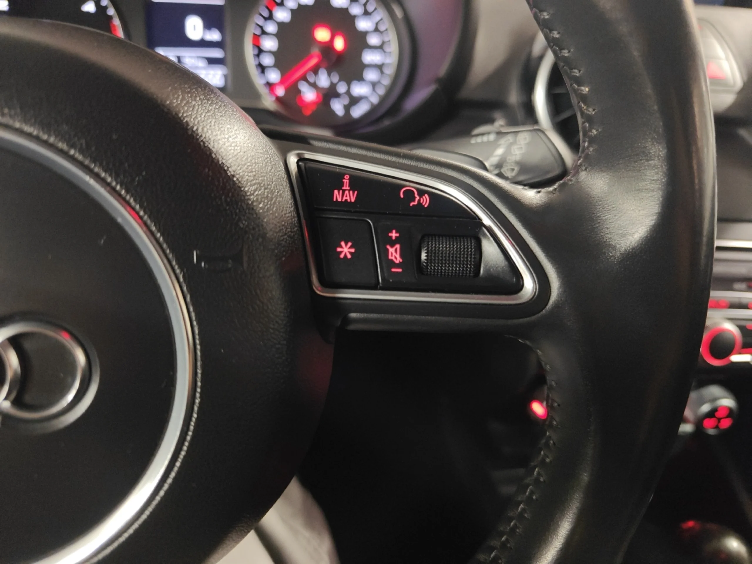 AUDI A1 SPORTBACK 1.6 TDI 116CV ADRENALIN - Foto 10