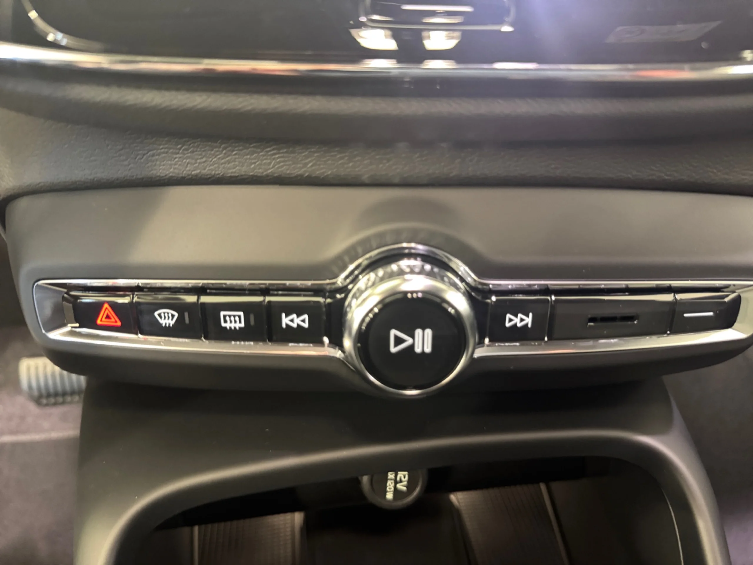 VOLVO XC40 2.0 B3 G BLACK EDITION PLUS AUTO - Foto 14