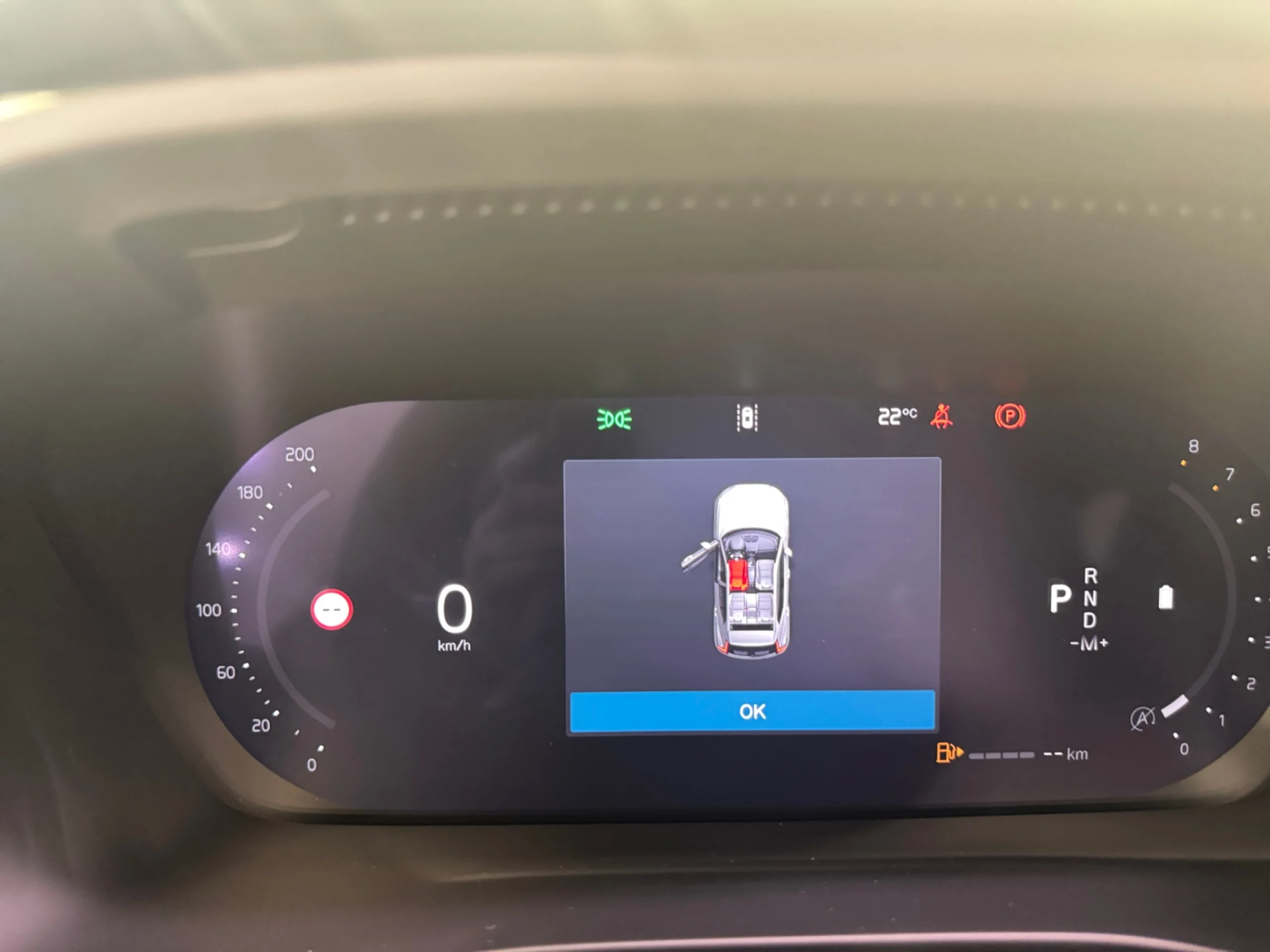 VOLVO XC40 2.0 B3 G BLACK EDITION PLUS AUTO - Foto 15