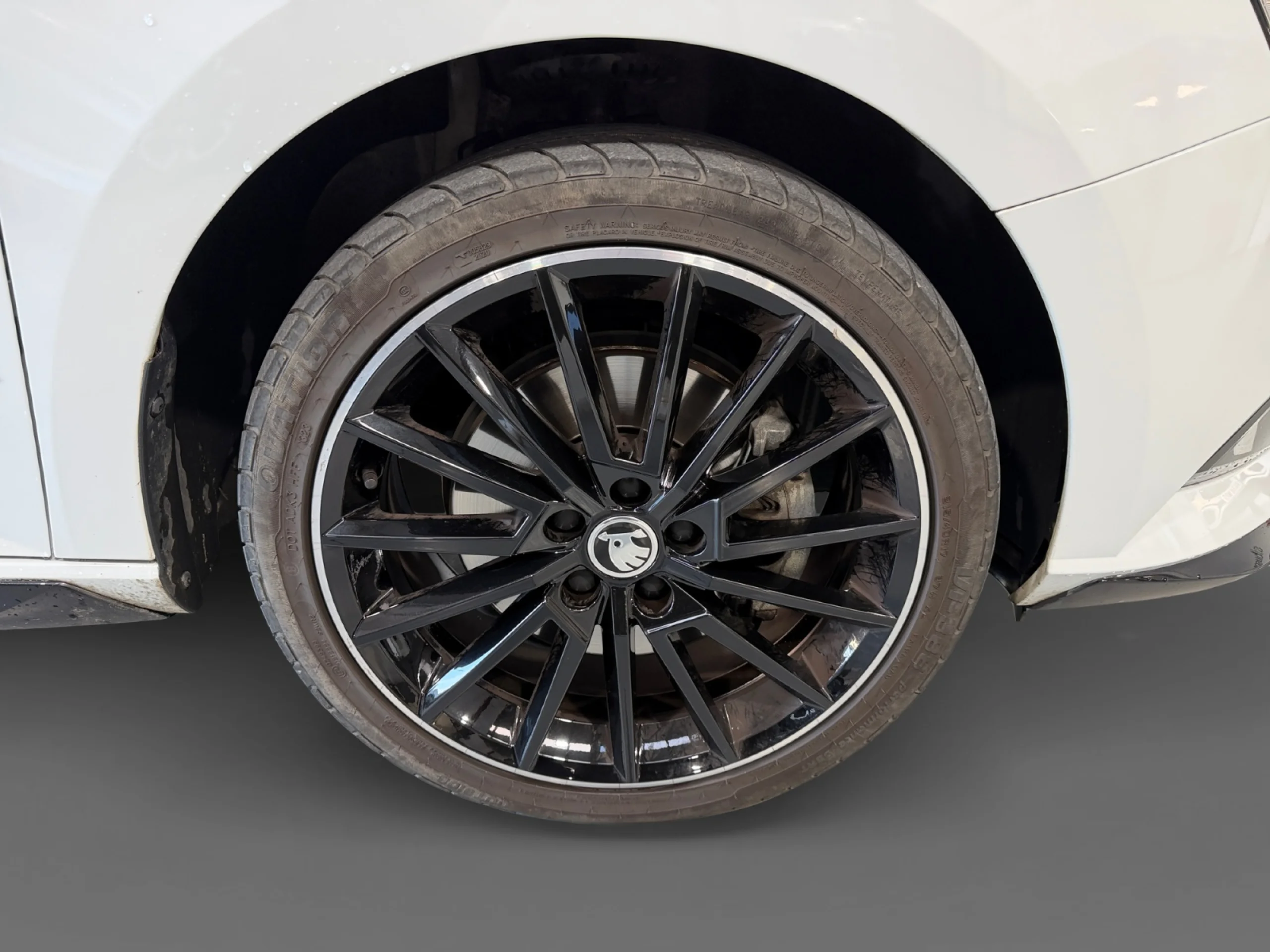 SKODA FABIA 1.0 TSI 81KW (110CV) BLACK EDITION - Foto 8