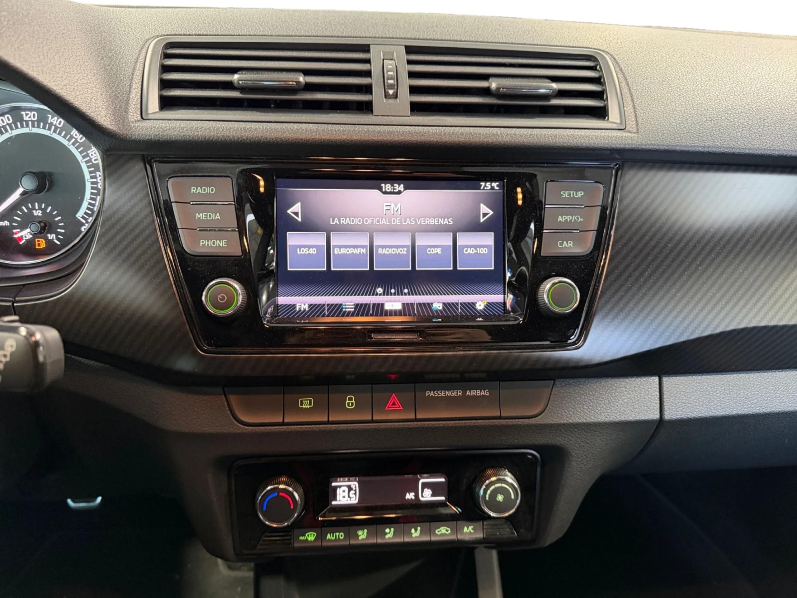 SKODA FABIA 1.0 TSI 81KW (110CV) BLACK EDITION - Foto 9