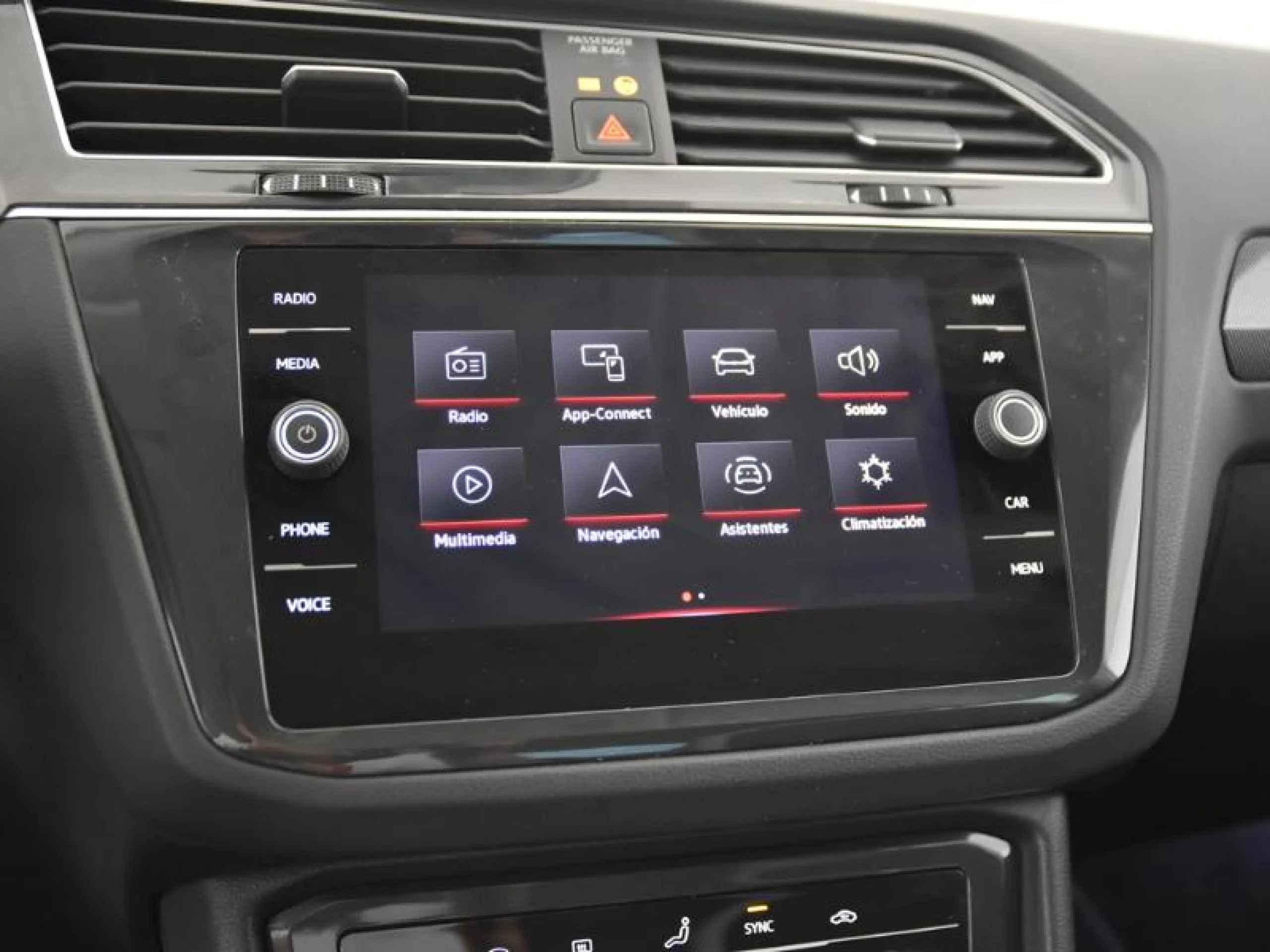 VOLKSWAGEN TIGUAN URBAN SPORT 2.0 TDI 110KW (150CV) - Foto 12