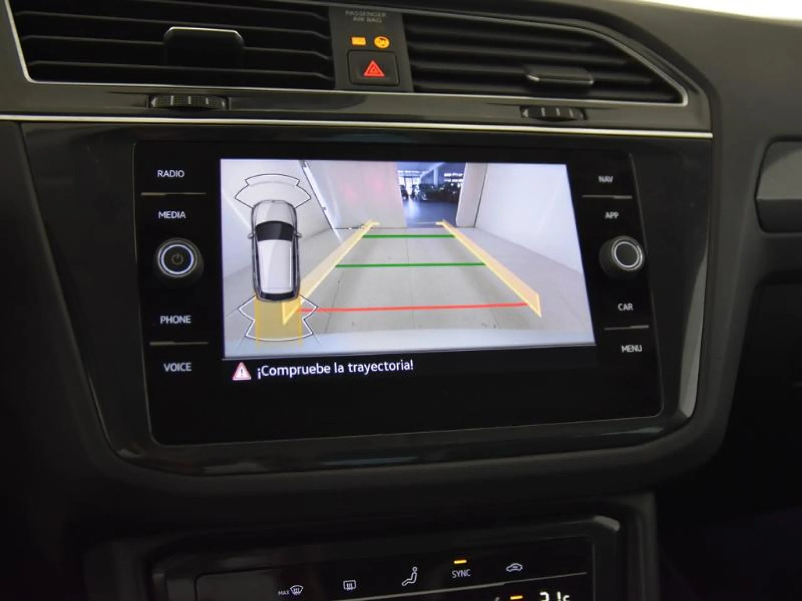 VOLKSWAGEN TIGUAN URBAN SPORT 2.0 TDI 110KW (150CV) - Foto 13