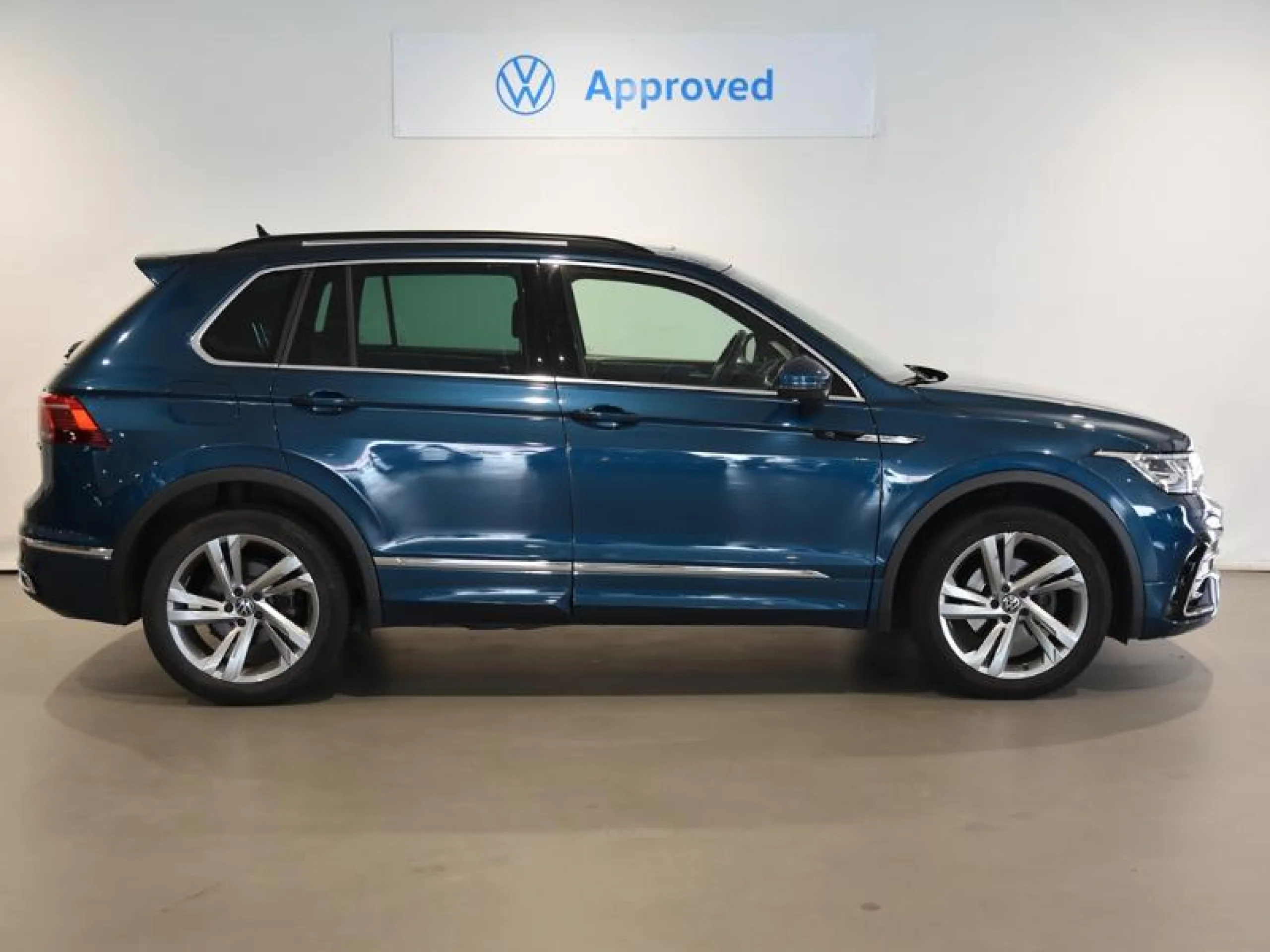 VOLKSWAGEN TIGUAN R LINE 2.0 TDI 110KW (150CV) DSG 4MOTION - Foto 8