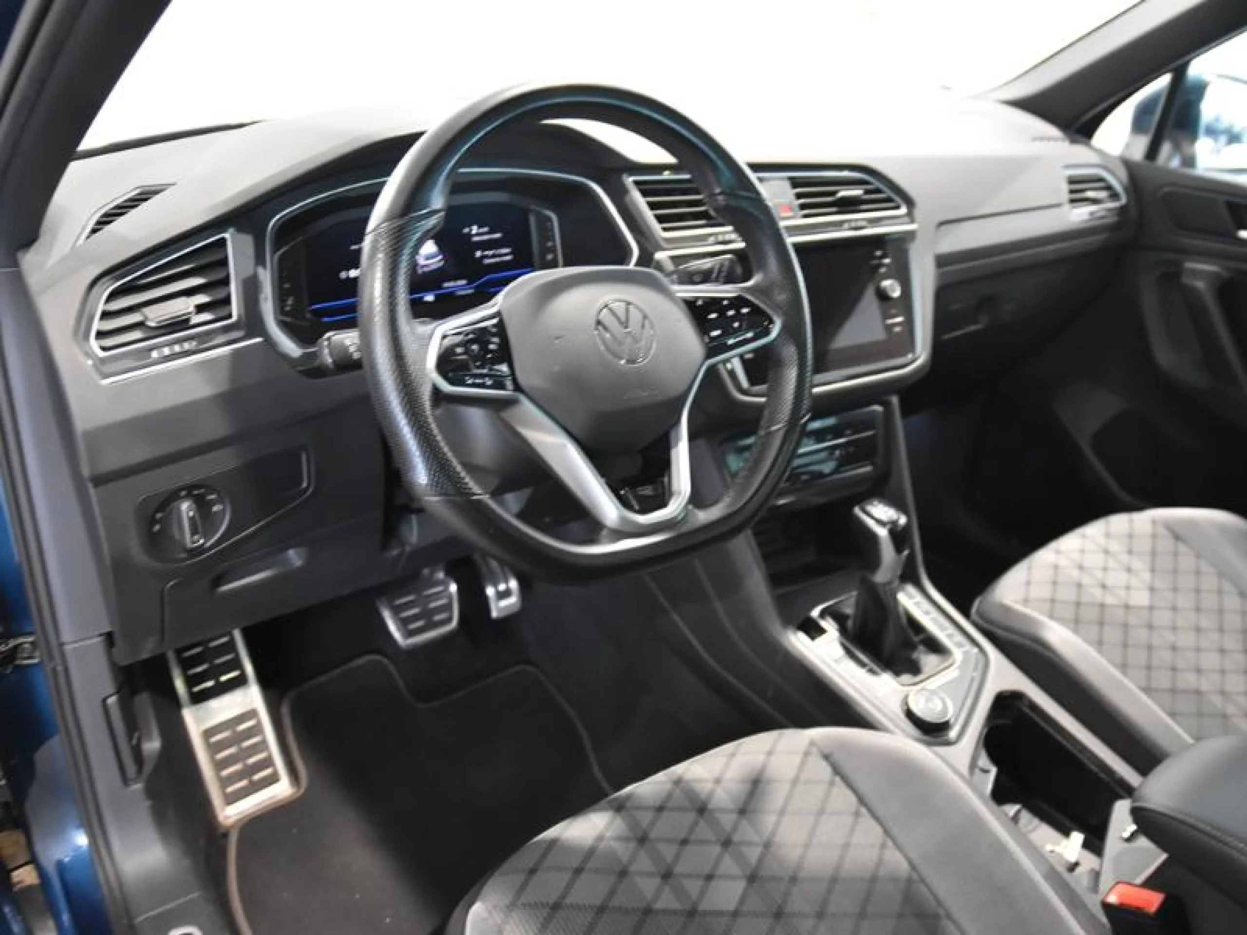VOLKSWAGEN TIGUAN R LINE 2.0 TDI 110KW (150CV) DSG 4MOTION - Foto 10