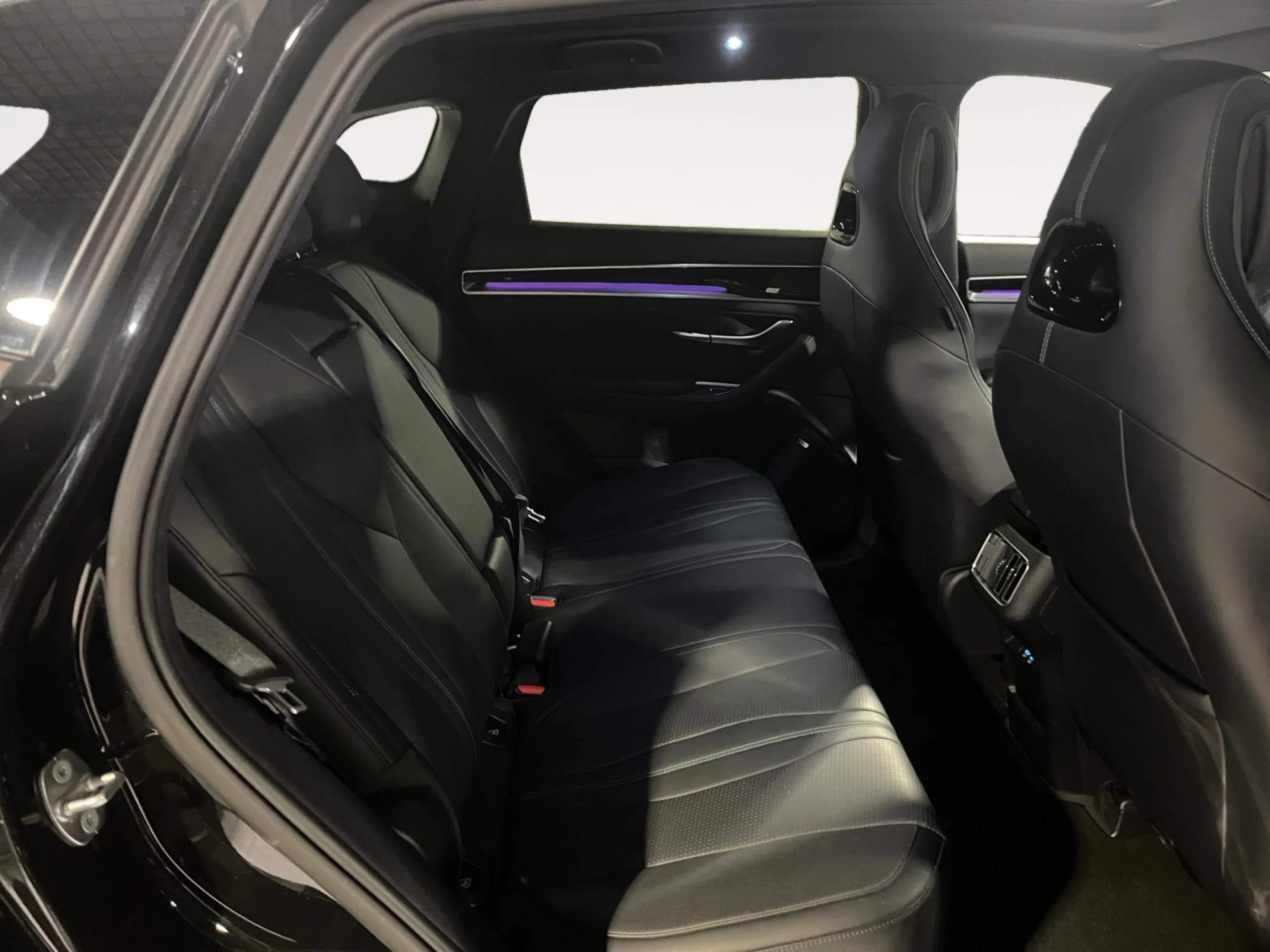 BYD SEAL U 1.5 DM I COMFORT - Foto 6