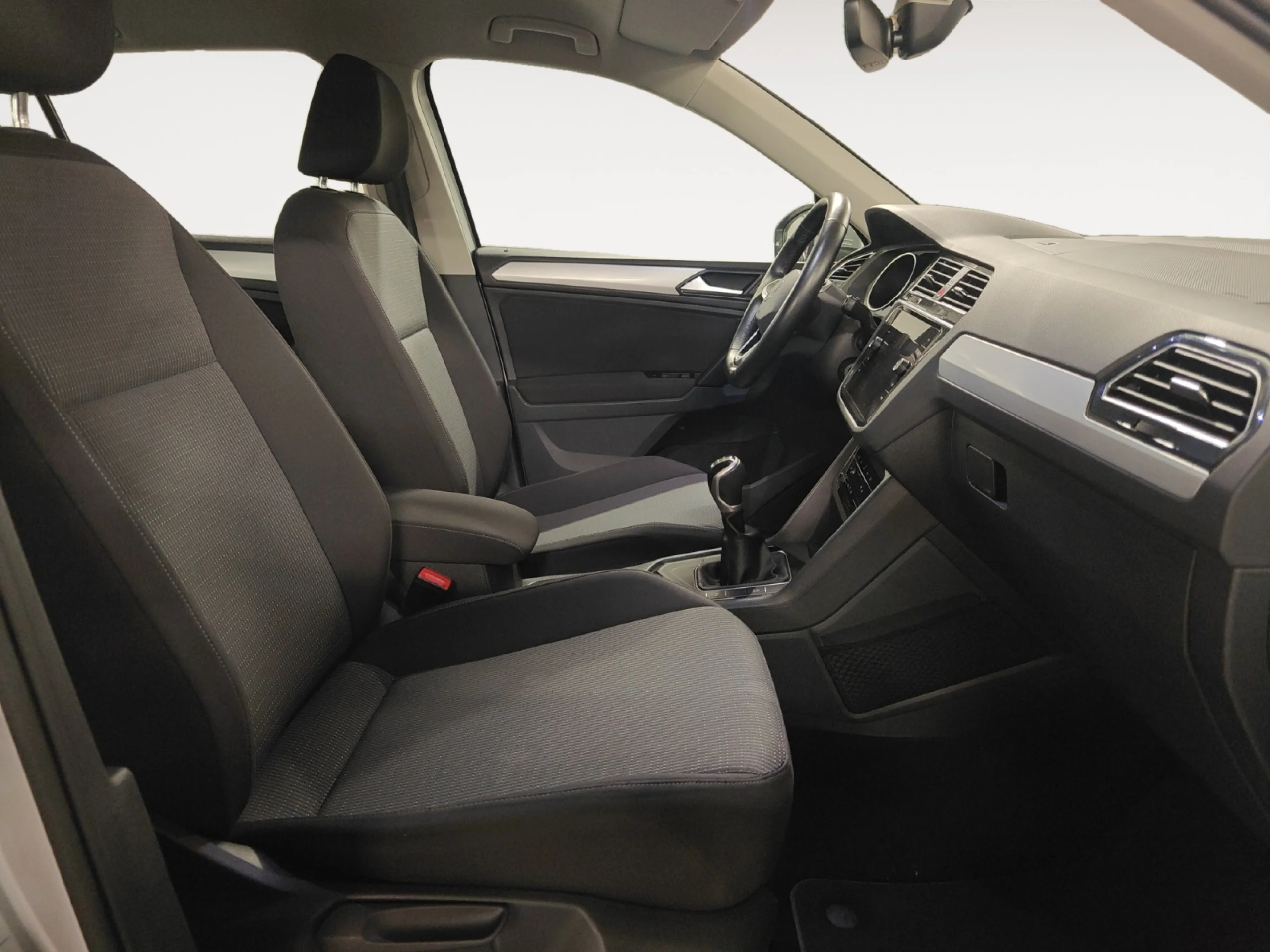 VOLKSWAGEN TIGUAN TIGUAN 1.5 TSI 96KW (130CV) - Foto 5