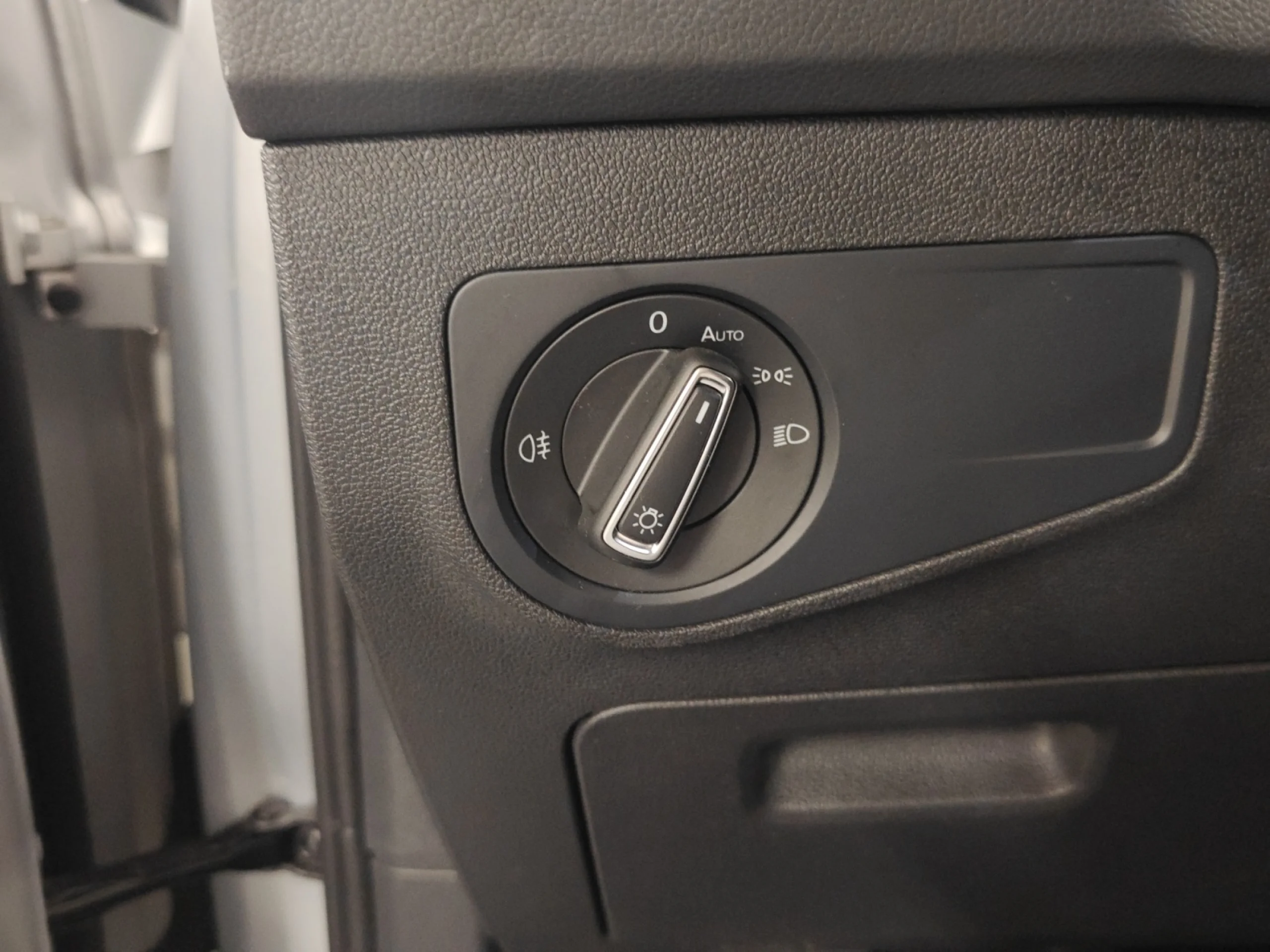 VOLKSWAGEN TIGUAN TIGUAN 1.5 TSI 96KW (130CV) - Foto 12