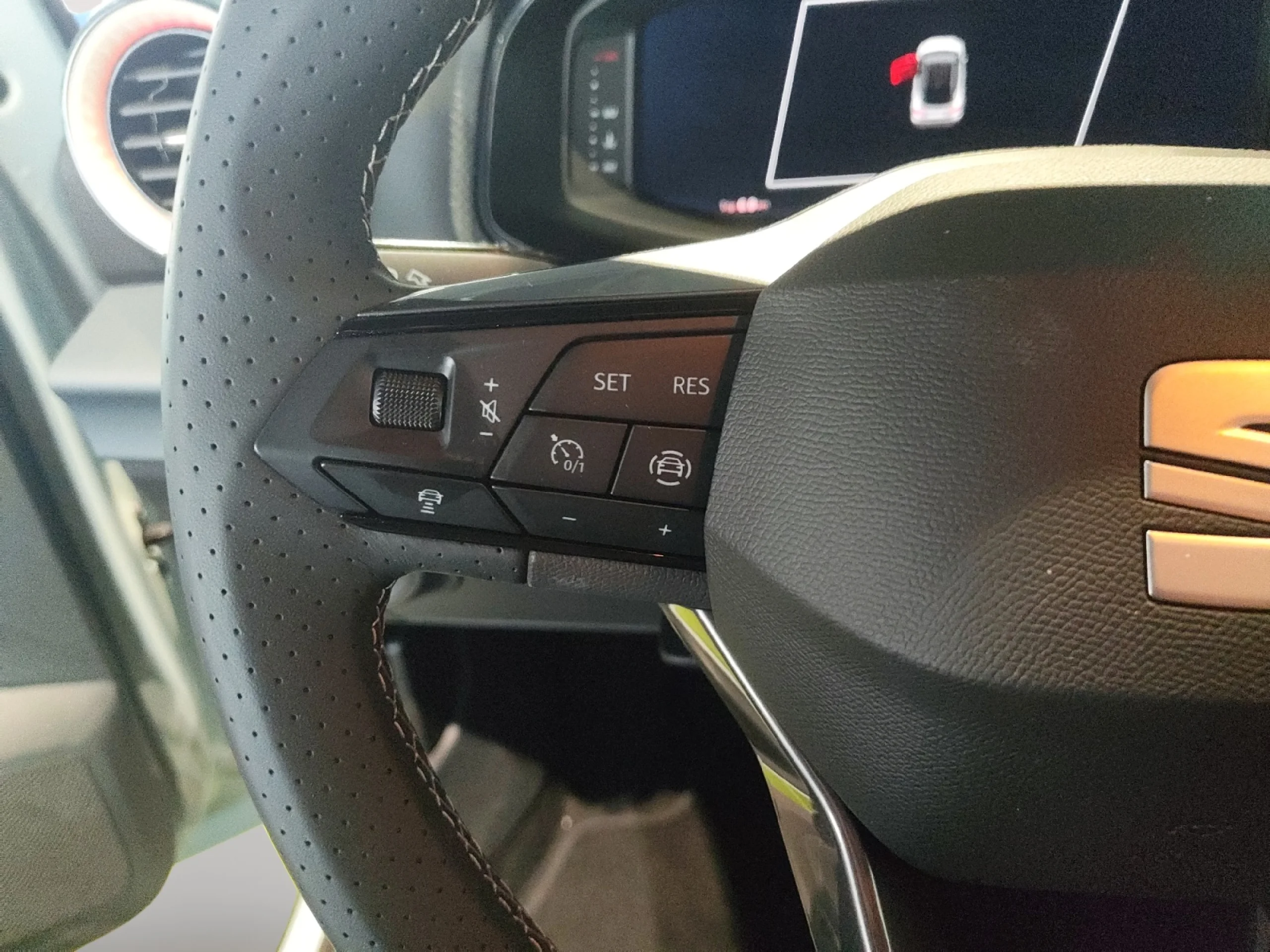 SEAT ARONA 1.0 TSI 85KW (115CV) START&STOP STYLE+ - Foto 11