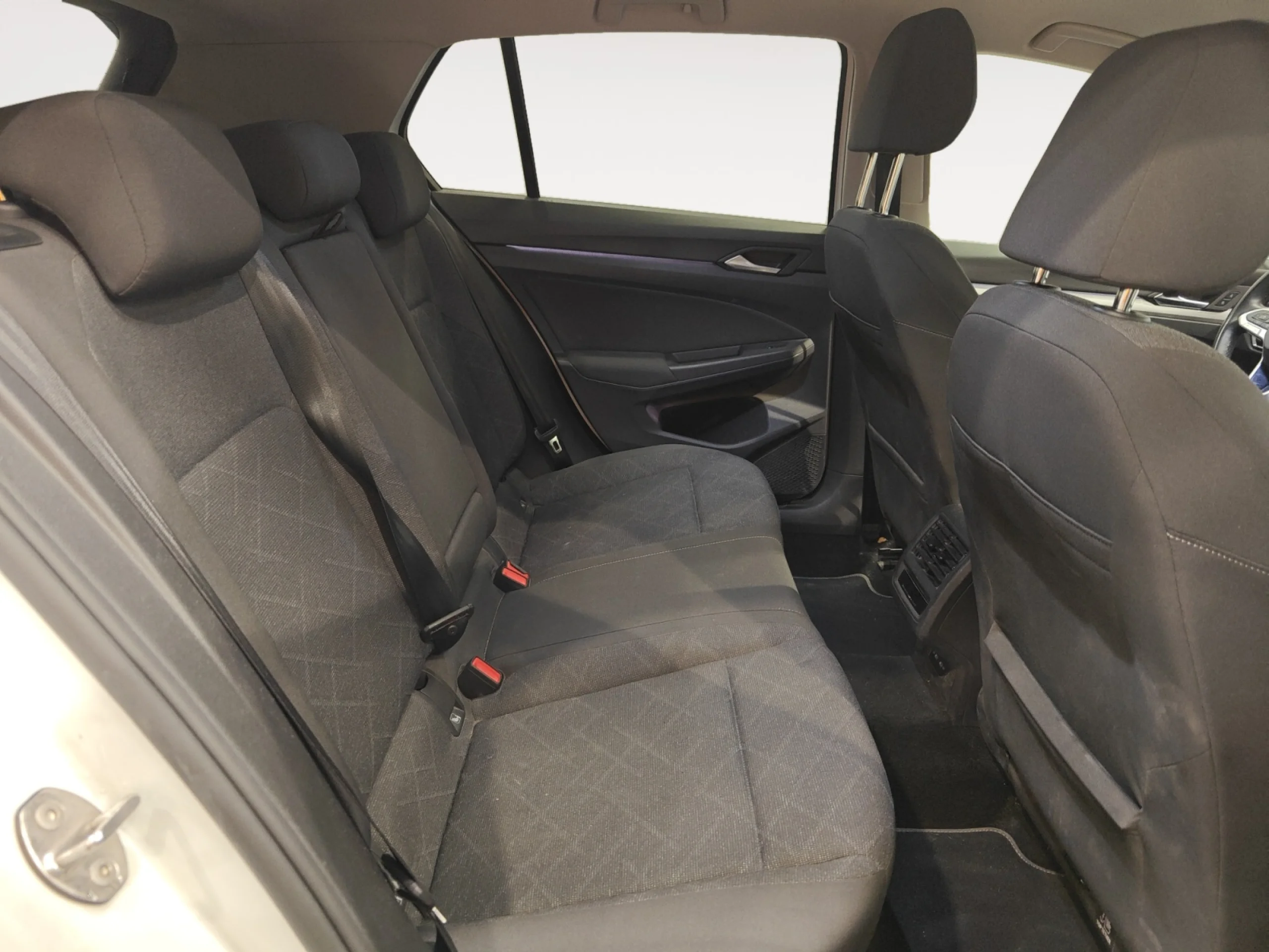 VOLKSWAGEN GOLF LIFE 2.0 TDI 85KW (115CV) - Foto 6