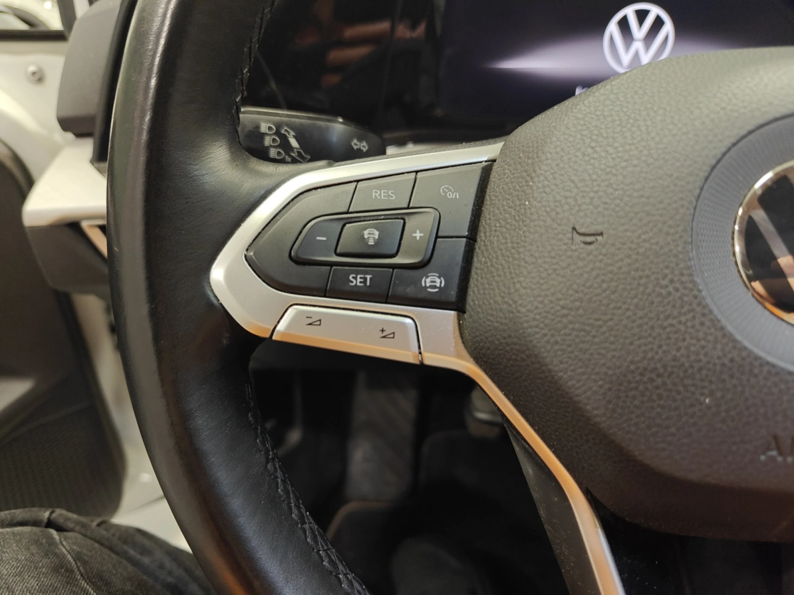 VOLKSWAGEN GOLF LIFE 2.0 TDI 85KW (115CV) - Foto 11