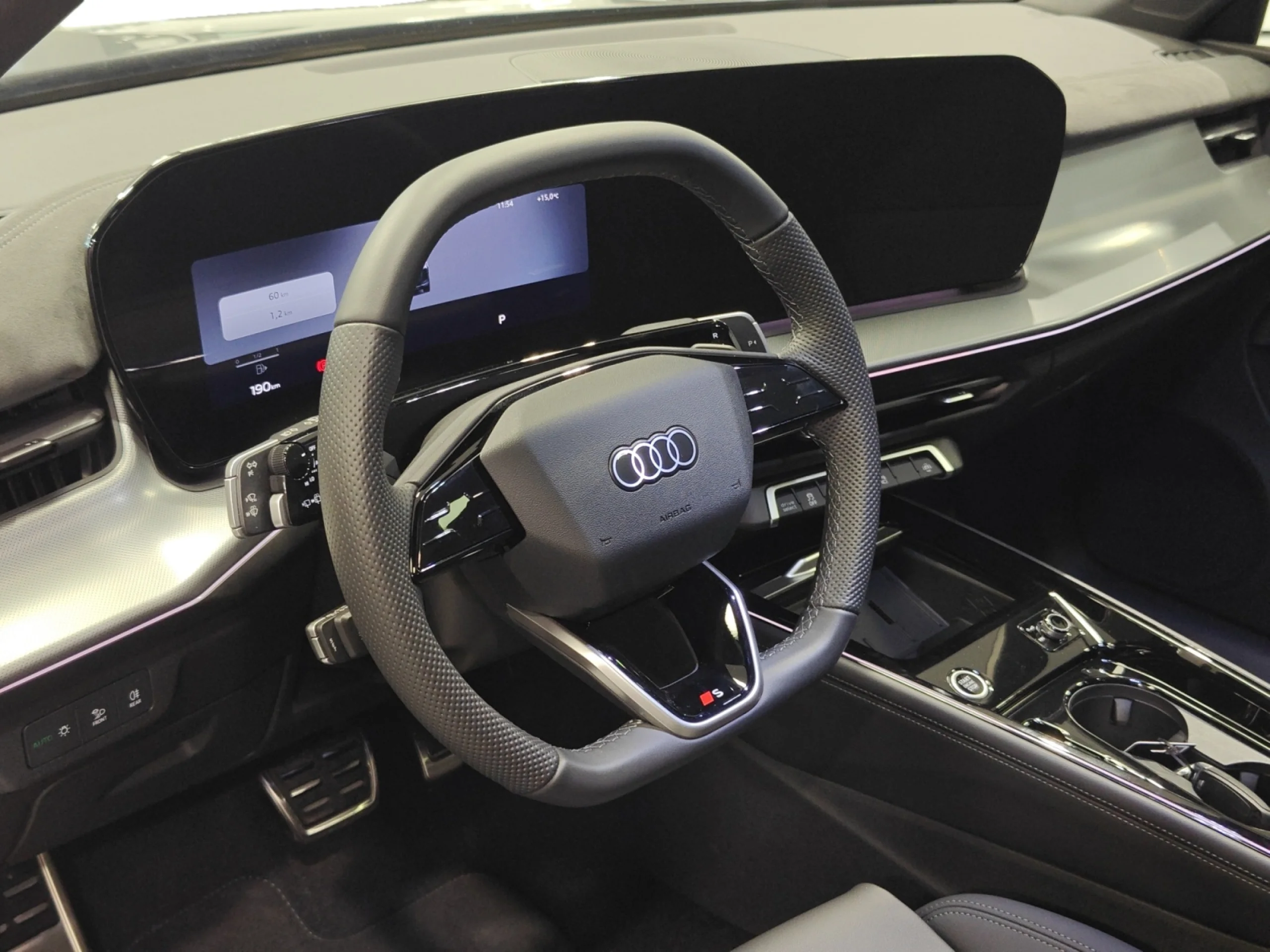 AUDI Q3 Q3 SPORTBACK LAUNCH EDITION TFSI  110 KW S TRONIC - Foto 9