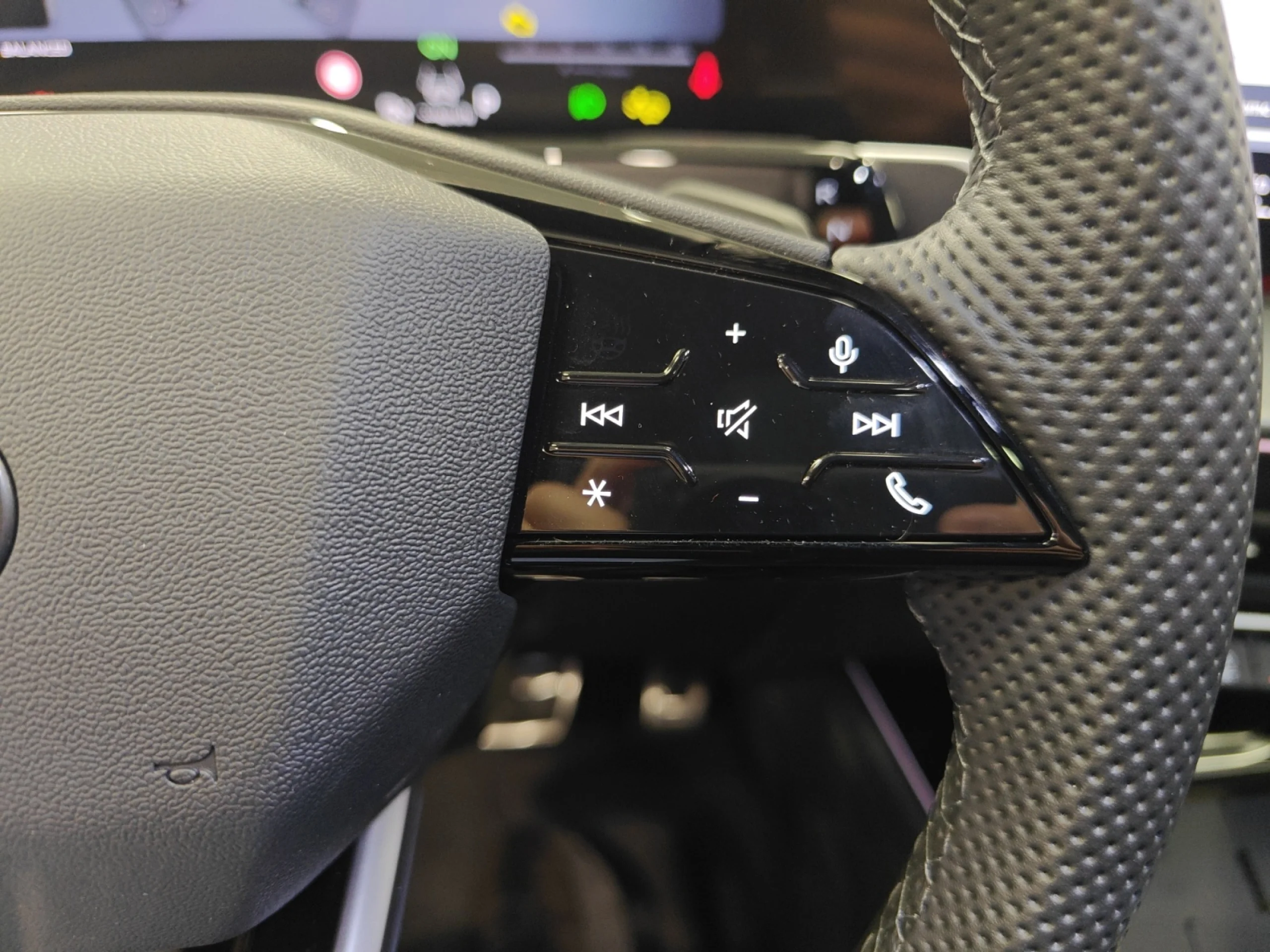 AUDI Q3 Q3 SPORTBACK LAUNCH EDITION TFSI  110 KW S TRONIC - Foto 10