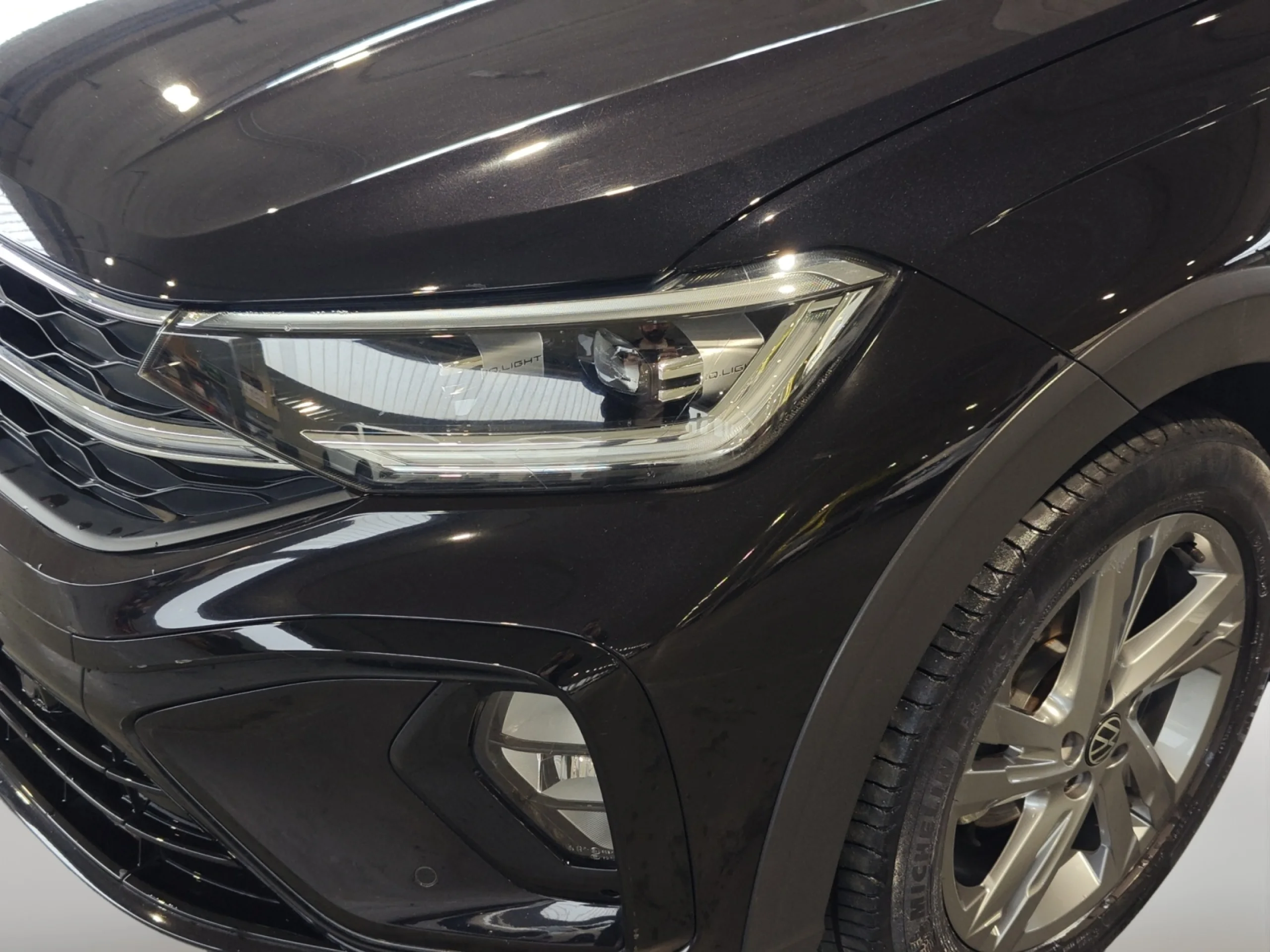 VOLKSWAGEN TAIGO R LINE 1.0 TSI 81KW (110CV) DSG - Foto 22