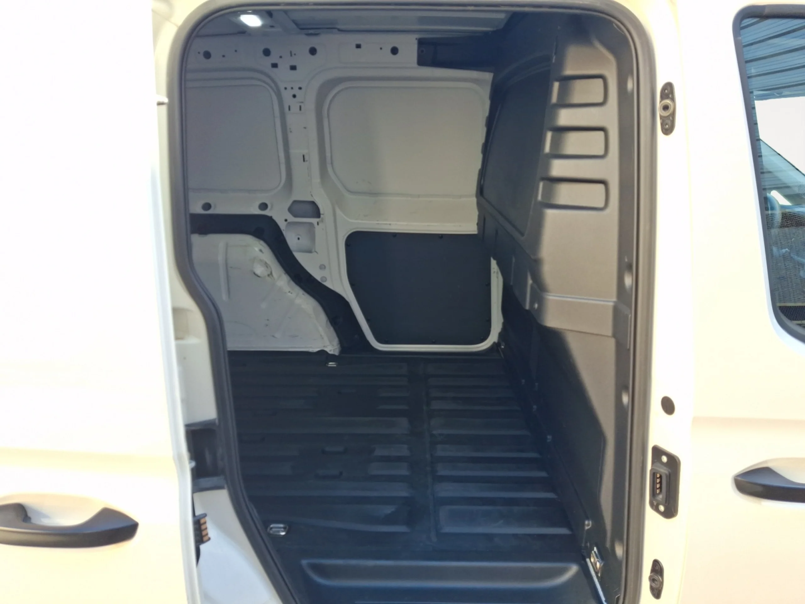 VOLKSWAGEN CADDY FURGÓN 2.0TDI 4M 90KW - Foto 6