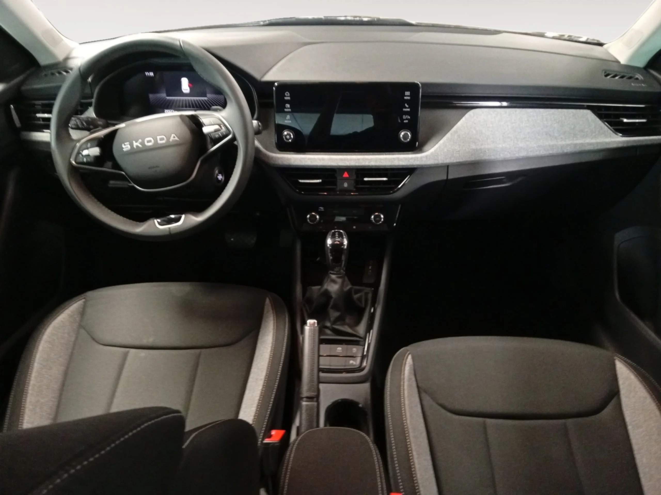 SKODA KAMIQ 1.0 TSI 70KW (95CV) SELECTION - Foto 4