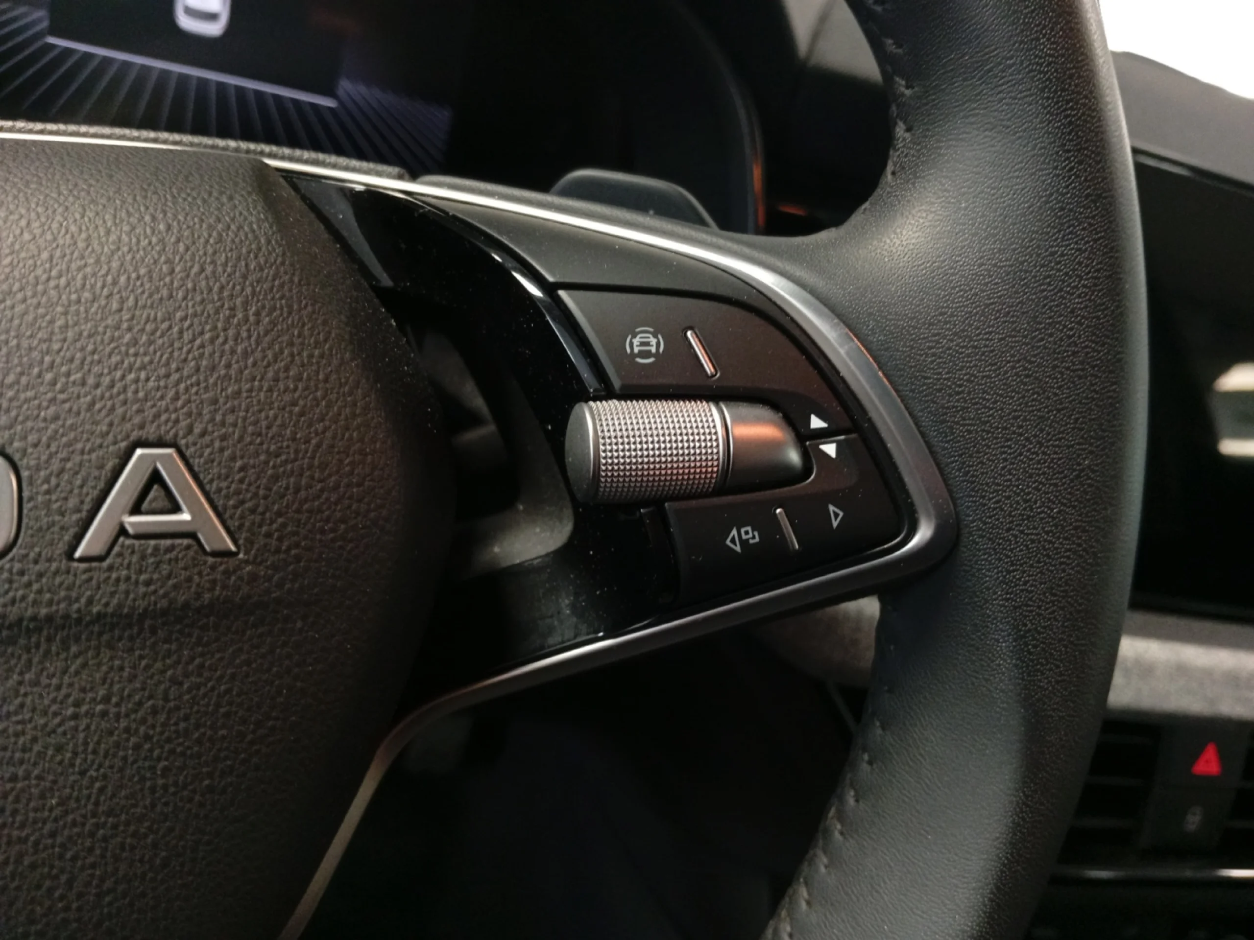 SKODA KAMIQ 1.0 TSI 70KW (95CV) SELECTION - Foto 10