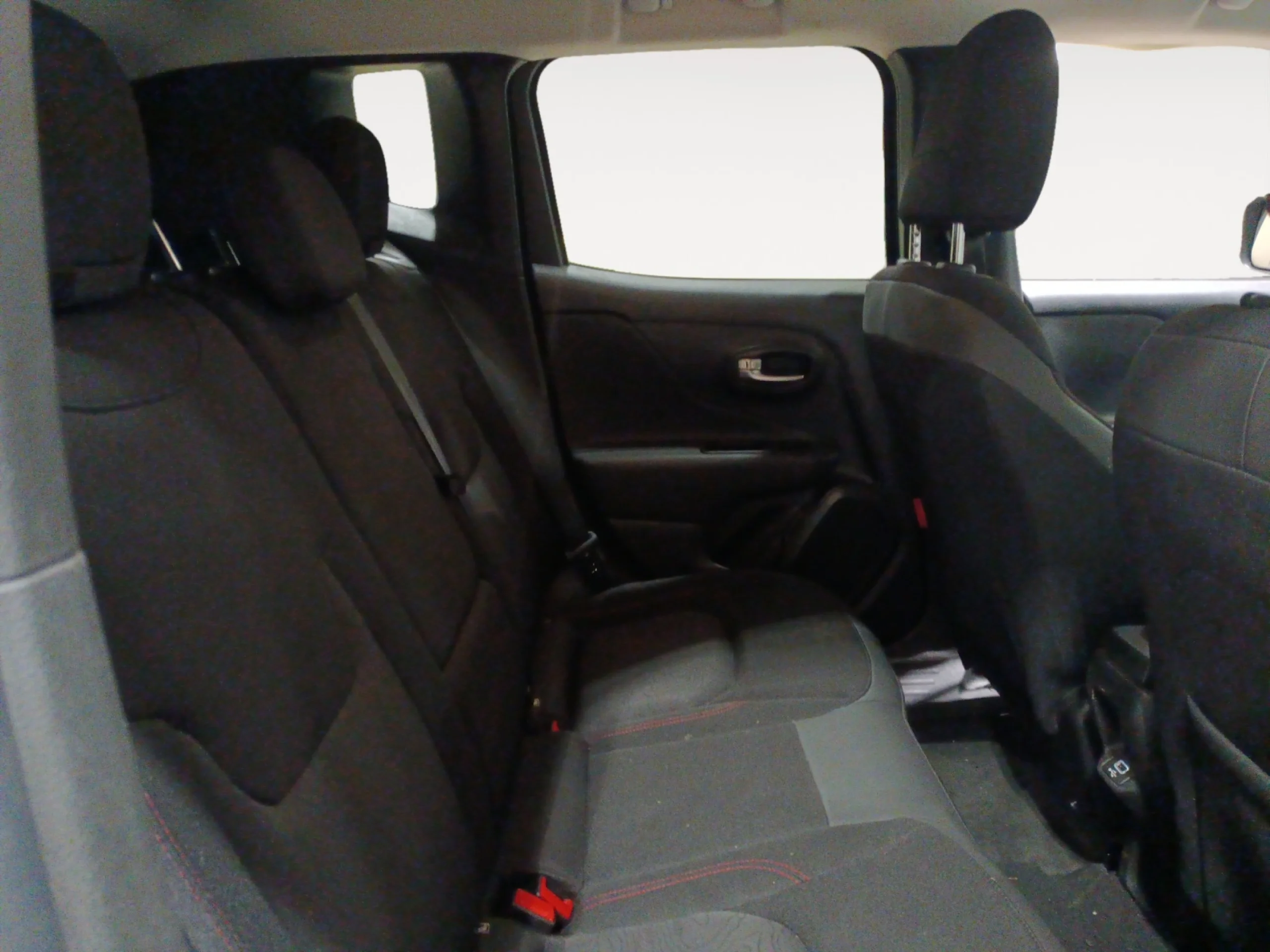 JEEP RENEGADE TRAILHAWK 1.3 PHEV 177KW (240CV) AT AWD - Foto 6