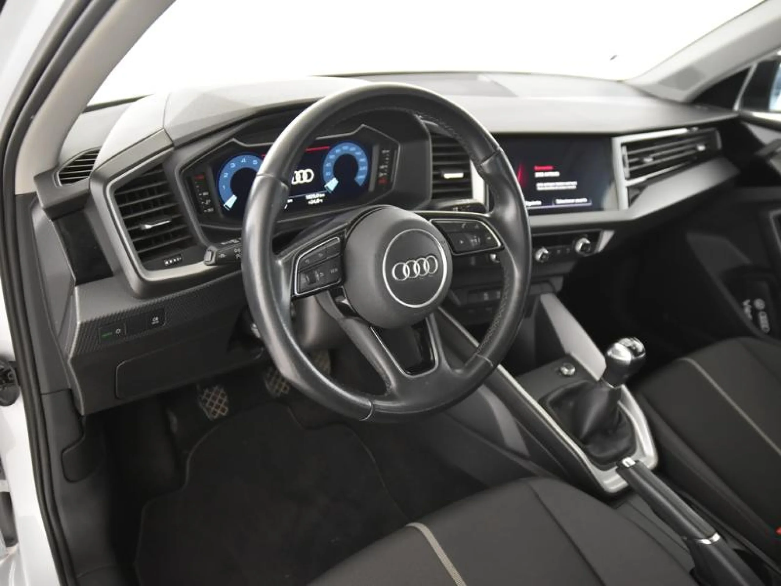 AUDI A1 SPORTBACK 25 TFSI 70KW (95CV) - Foto 8