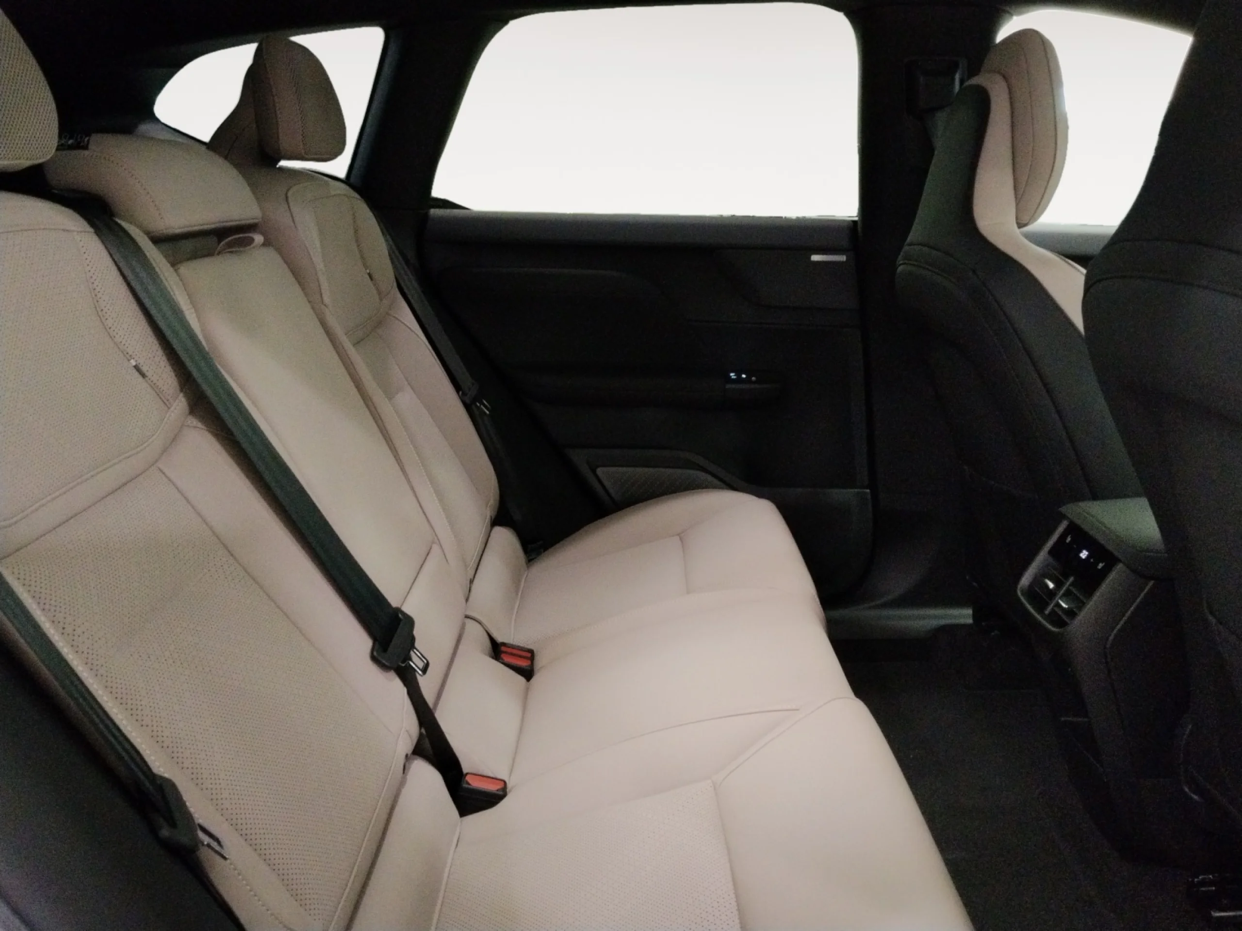 VOLVO EX60 P10 AWD ELECTRIC ULTRA AUTOMÁTICO EAWD - Foto 6