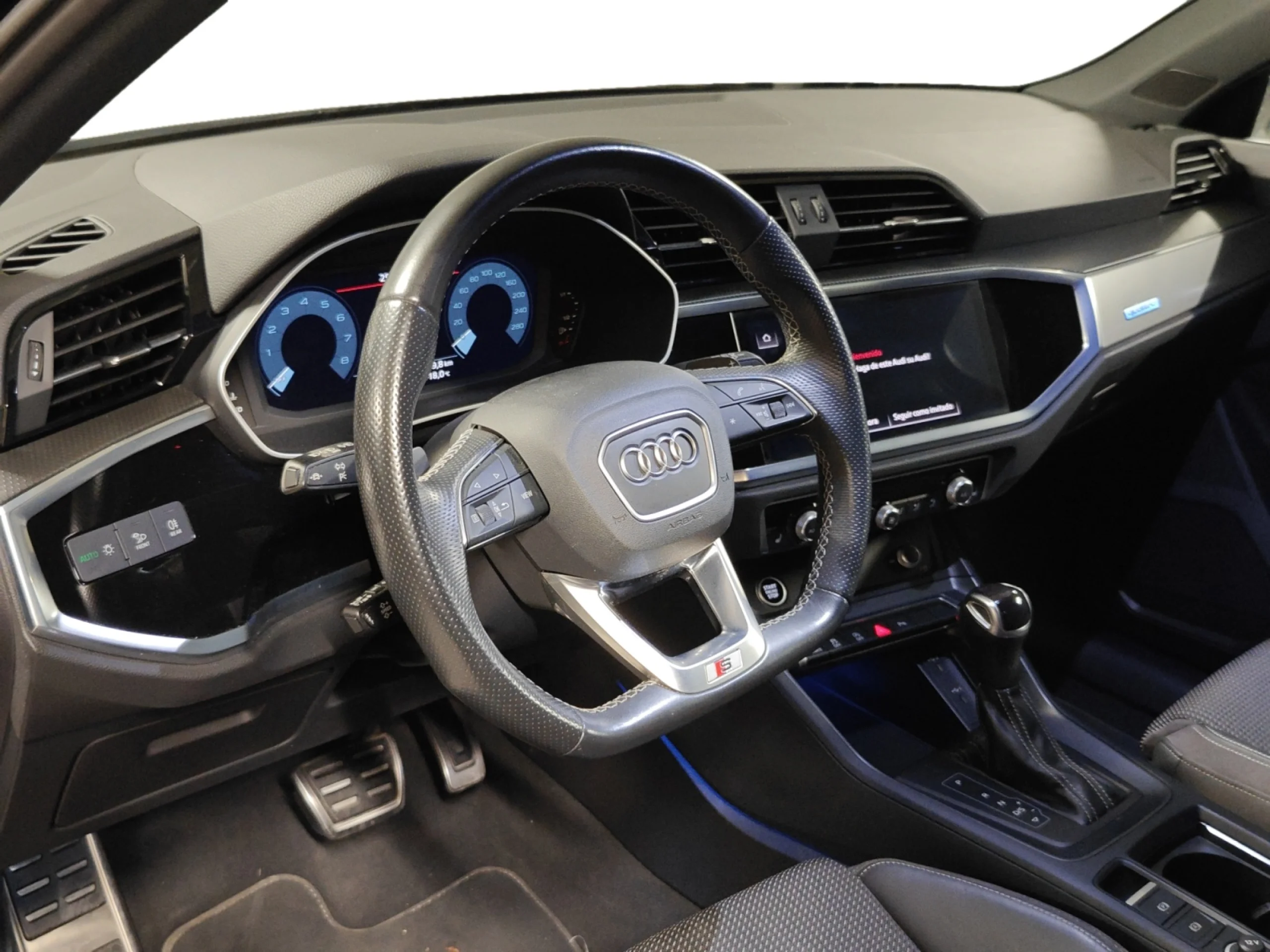 AUDI Q3 40 TFSI 140KW S TRONIC QUATTR BLACK LINE - Foto 9