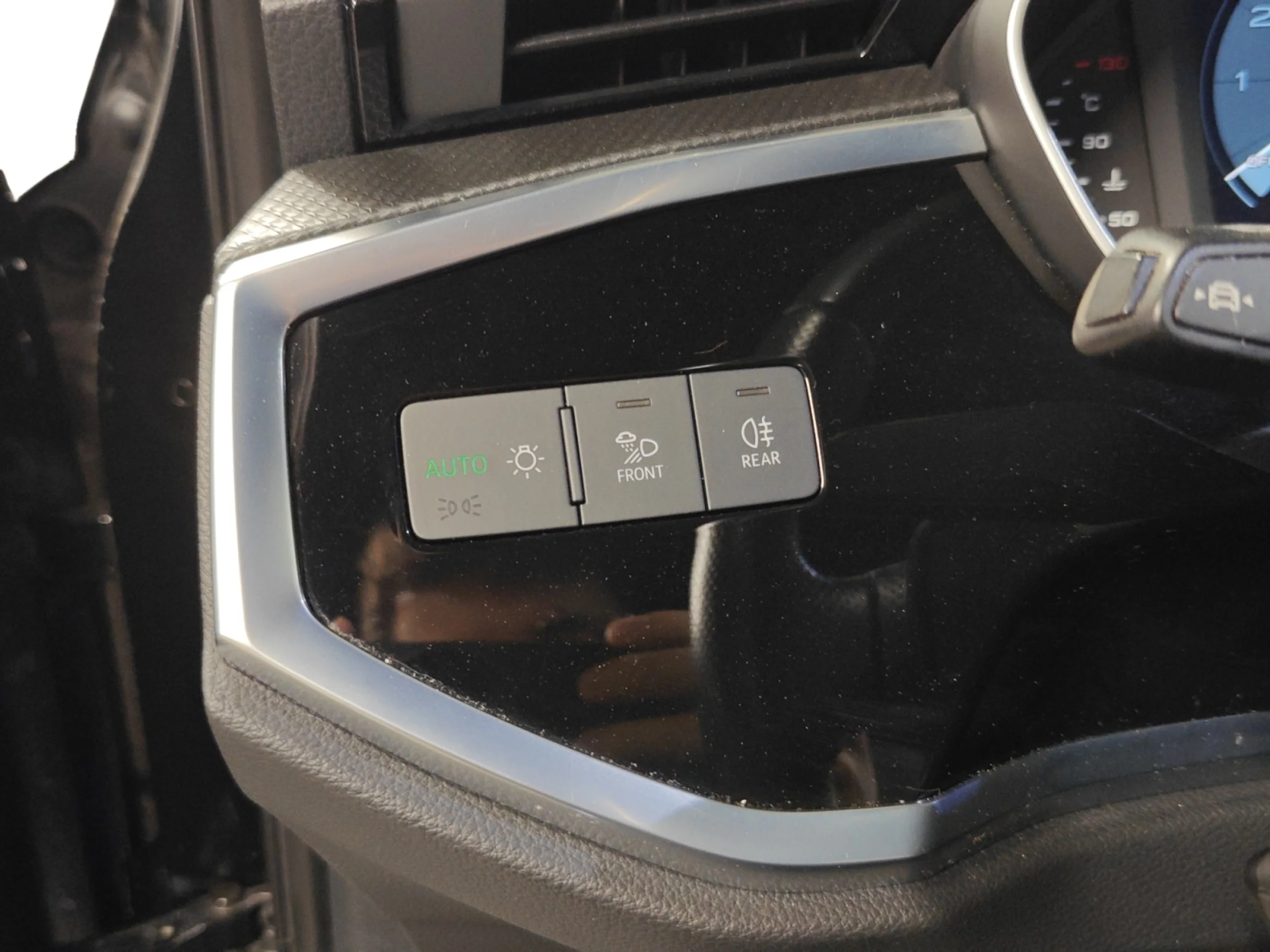 AUDI Q3 40 TFSI 140KW S TRONIC QUATTR BLACK LINE - Foto 12