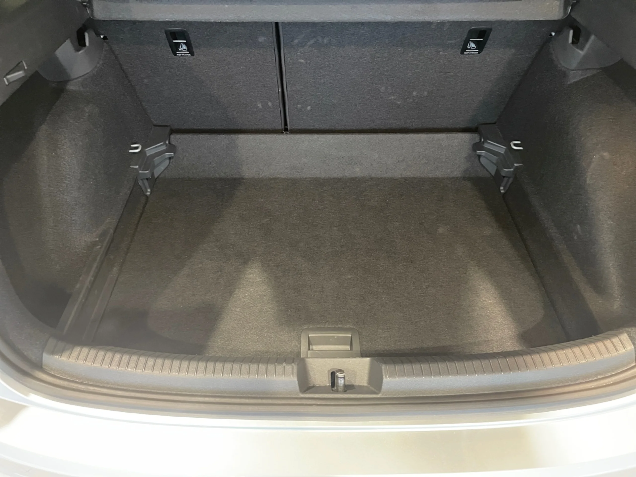 VOLKSWAGEN TAIGO R LINE 1.0 TSI 85KW (115CV) - Foto 7