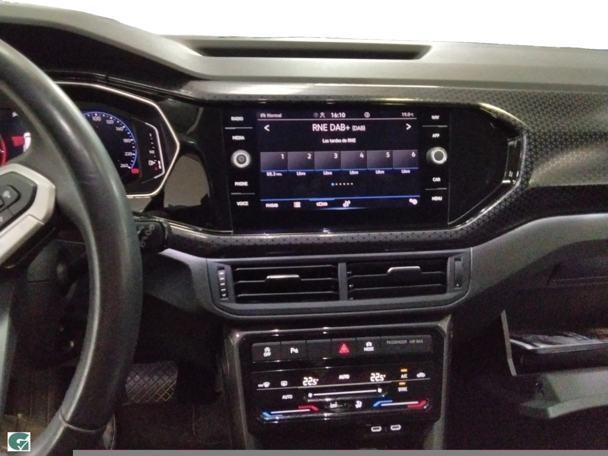 VOLKSWAGEN T CROSS SPORT 1.0 TSI 81KW (110CV) - Foto 4