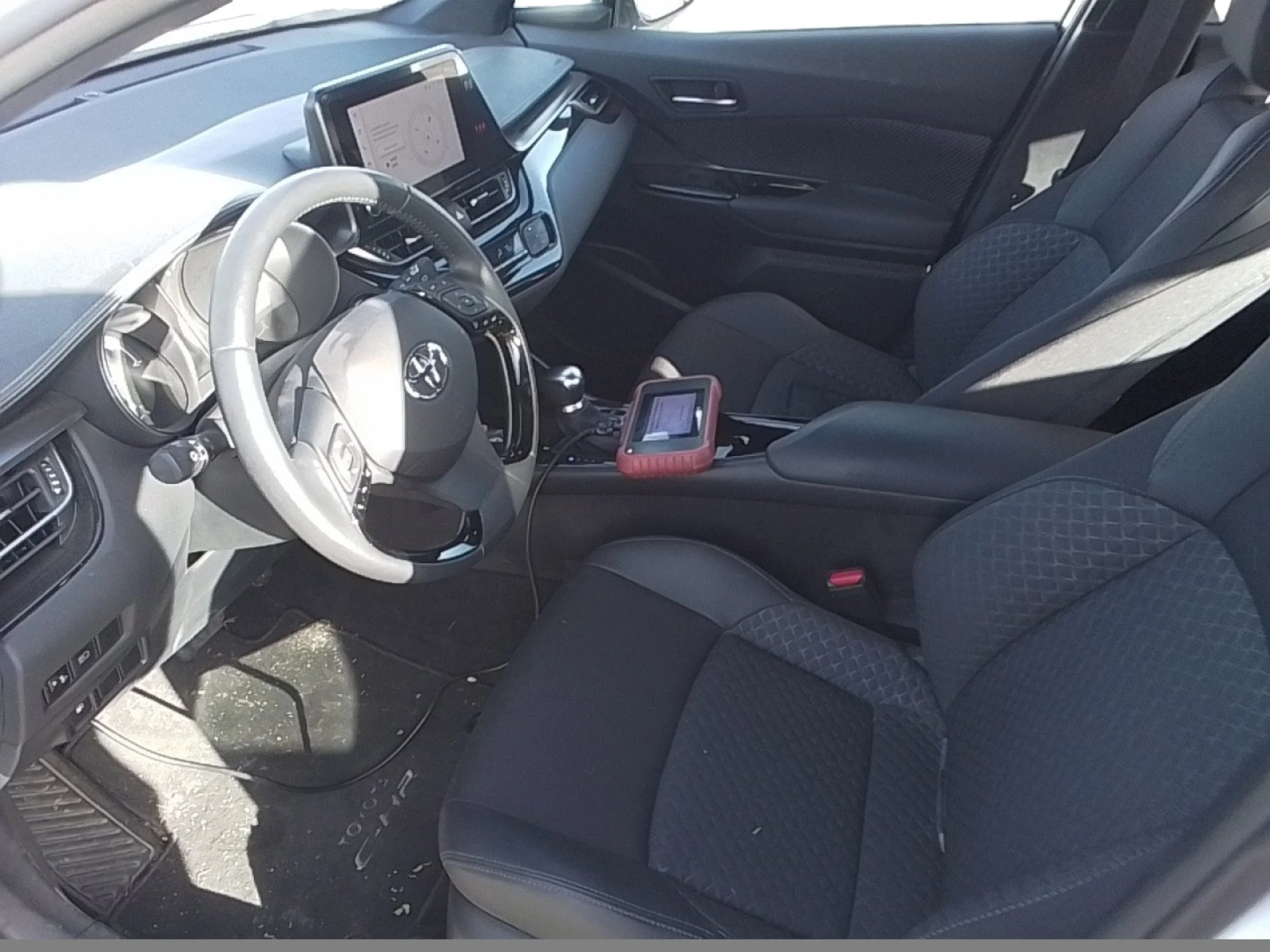 TOYOTA C HR 2.0 180H ADVANCE - Foto 7