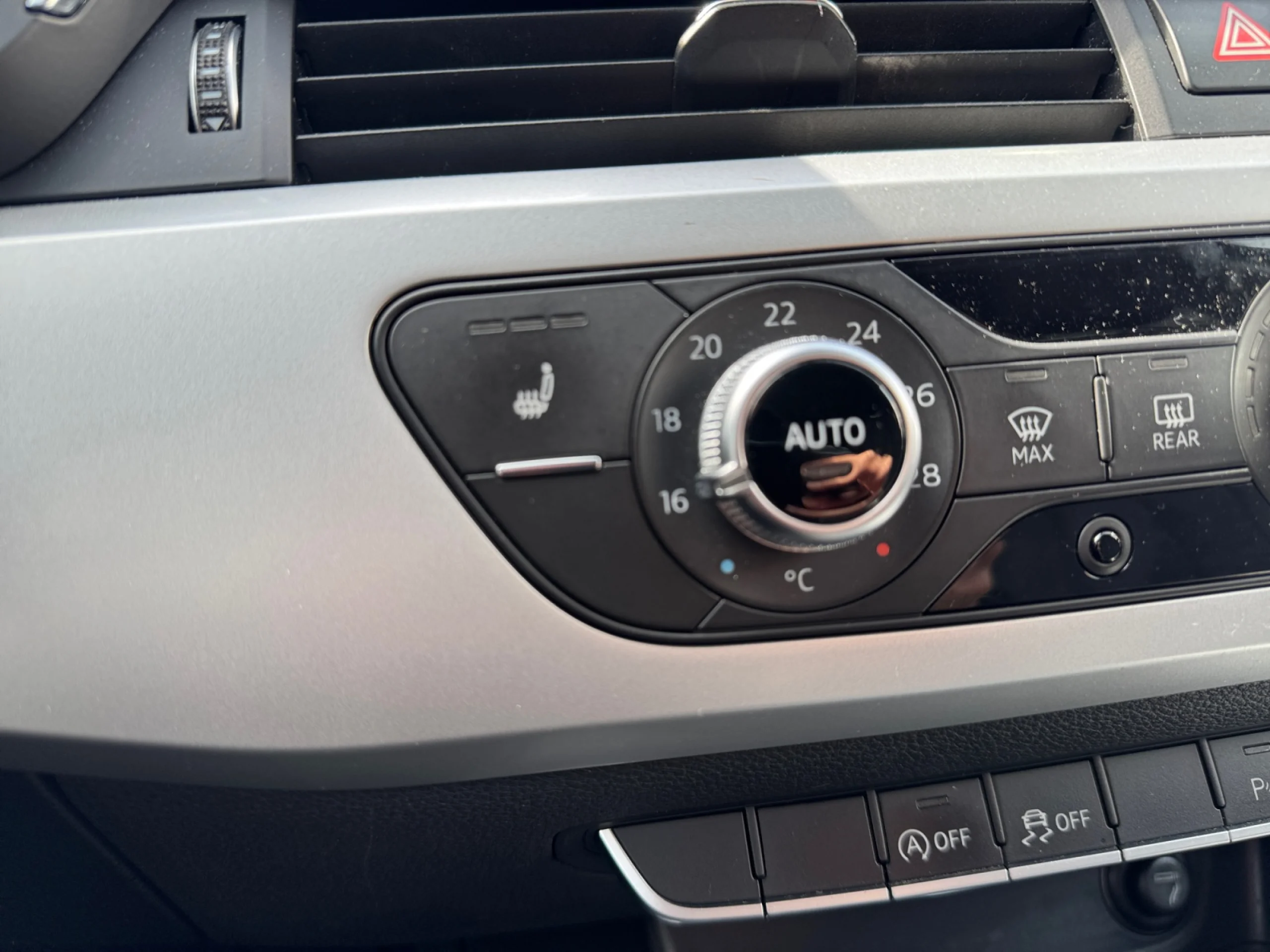 AUDI A4 AVANT 2.0 TDI 110KW(150CV) S TRONIC - Foto 13