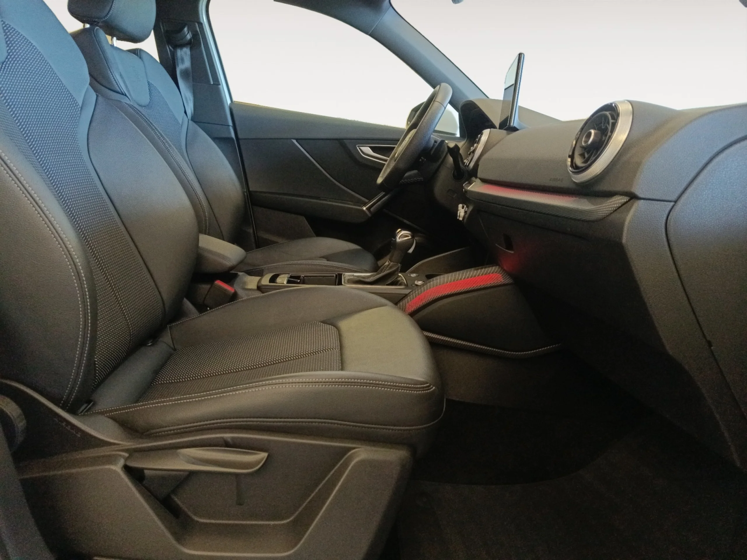 AUDI Q2 ADRENALIN EDITION 35 TDI 110KW S TRONIC - Foto 5