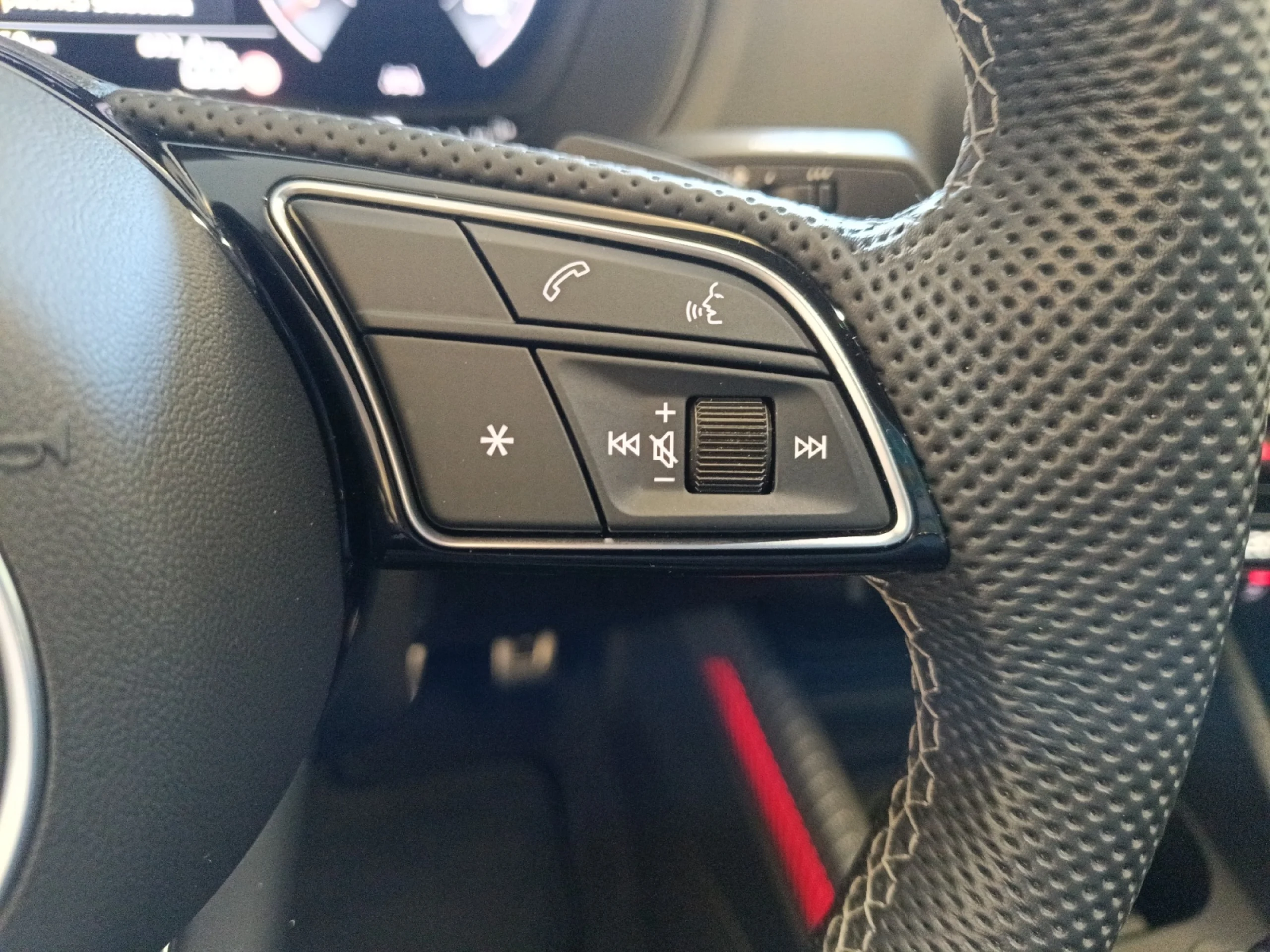 AUDI Q2 ADRENALIN EDITION 35 TDI 110KW S TRONIC - Foto 10