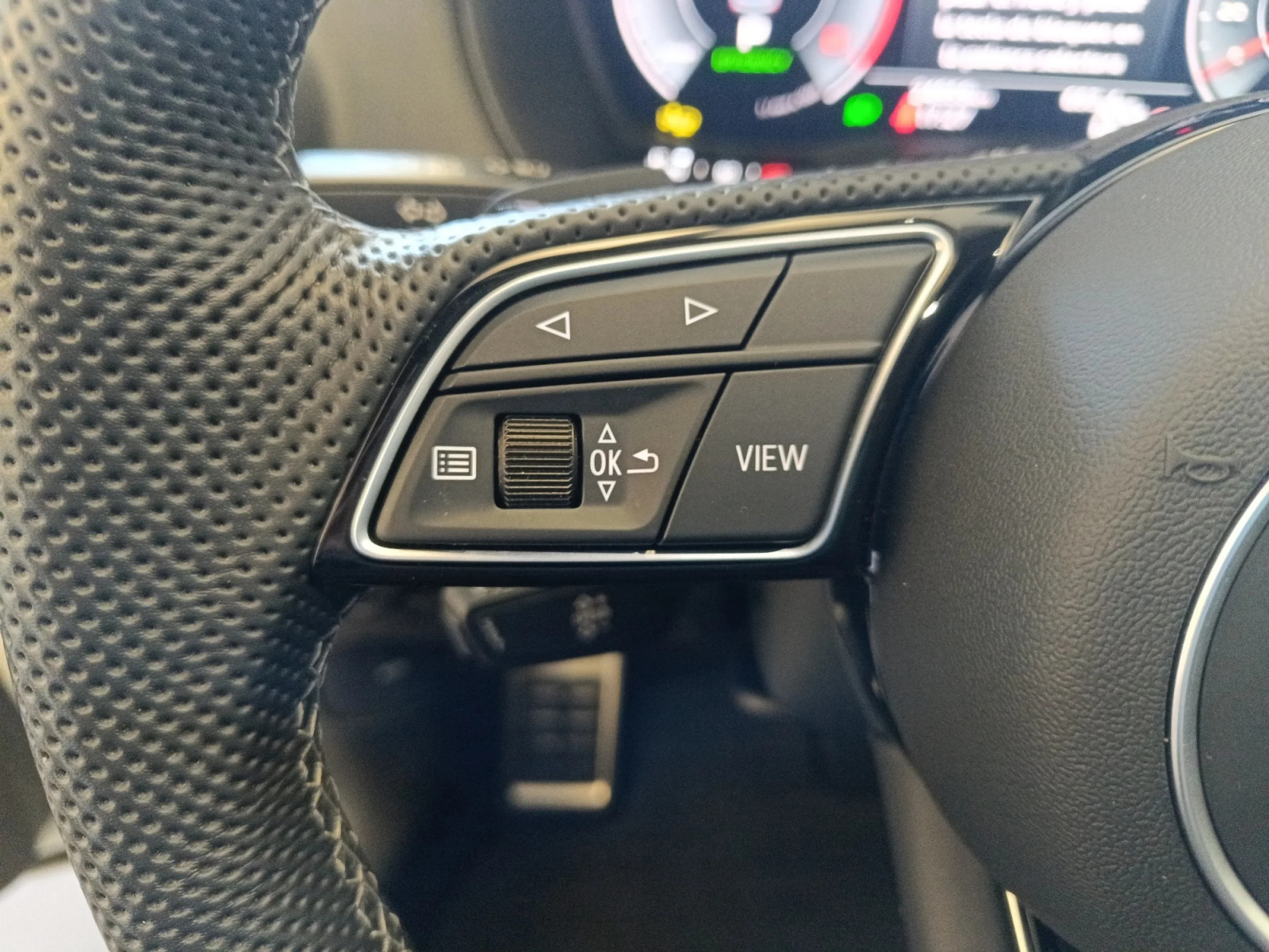 AUDI Q2 ADRENALIN EDITION 35 TDI 110KW S TRONIC - Foto 11