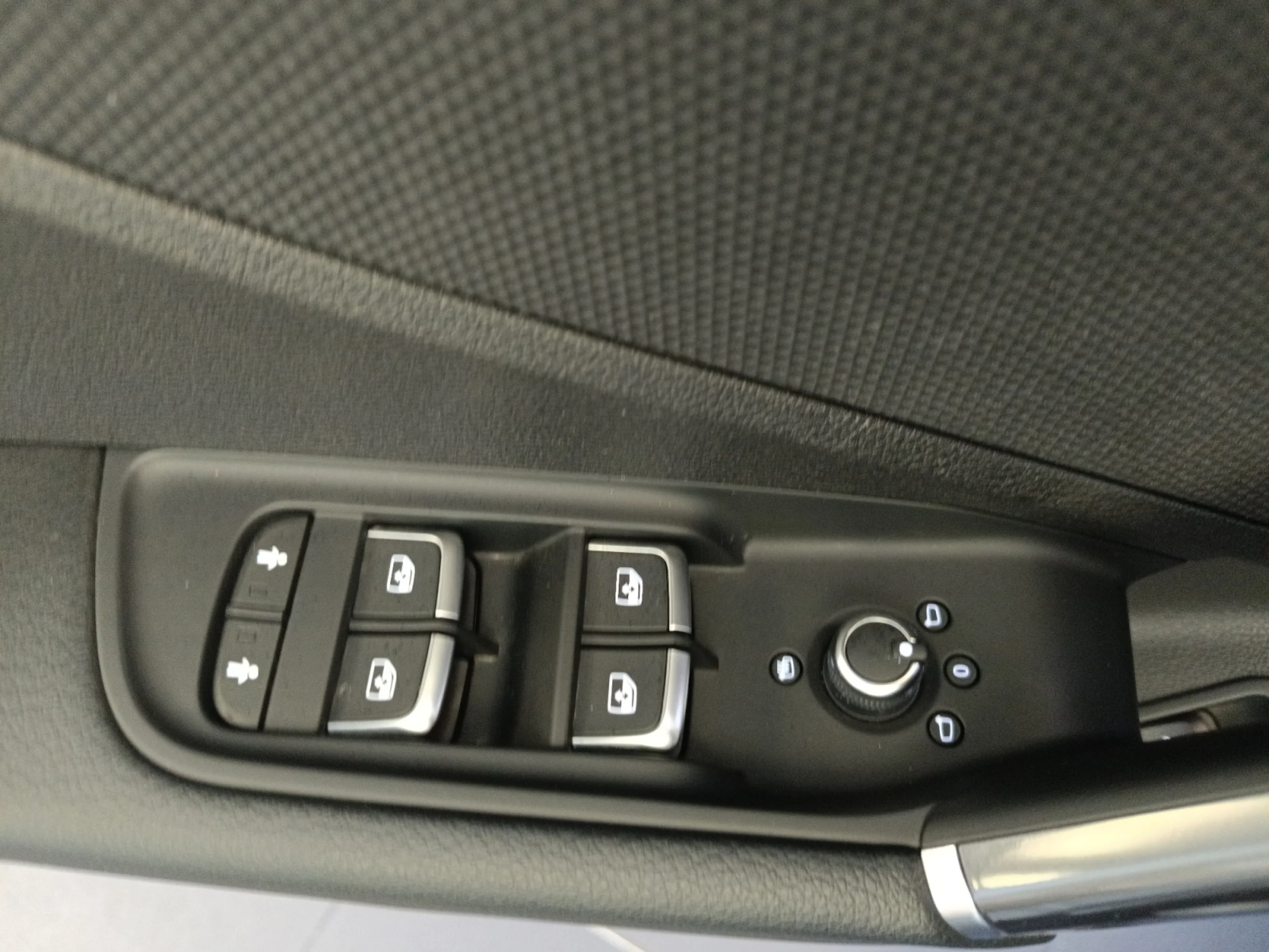 AUDI Q2 ADRENALIN EDITION 35 TDI 110KW S TRONIC - Foto 12