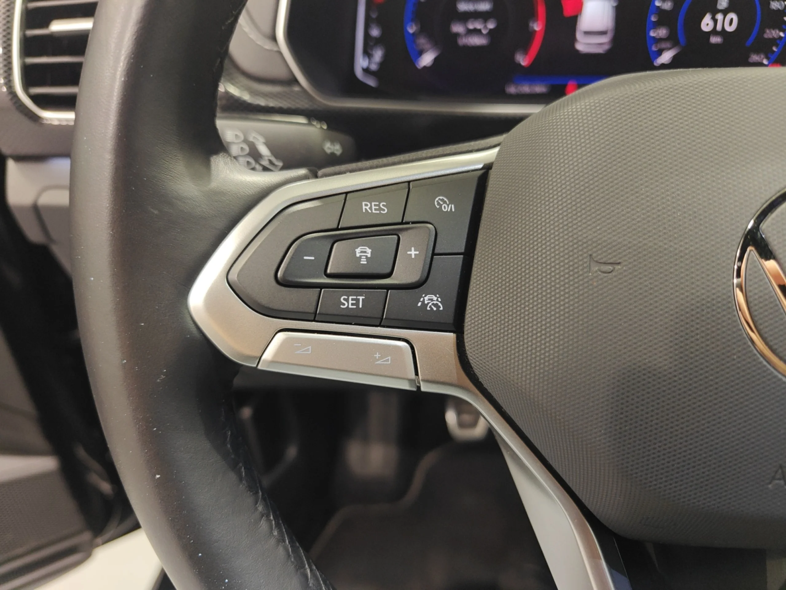 VOLKSWAGEN T CROSS R LINE 1.0 TSI 85KW (115CV) - Foto 11