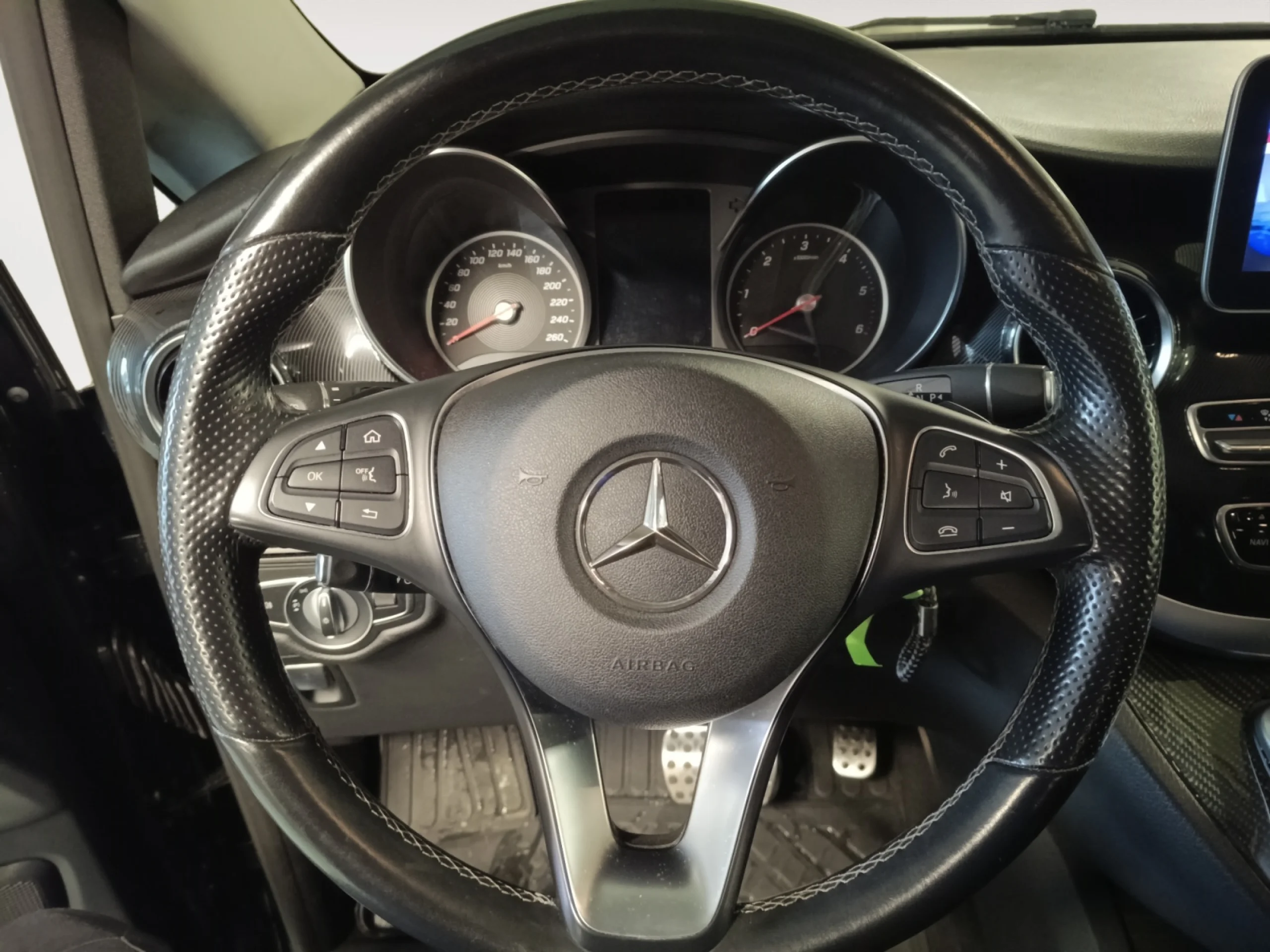 MERCEDES-BENZ Clase v 220 D AVANTGARDE LARGO - Foto 11