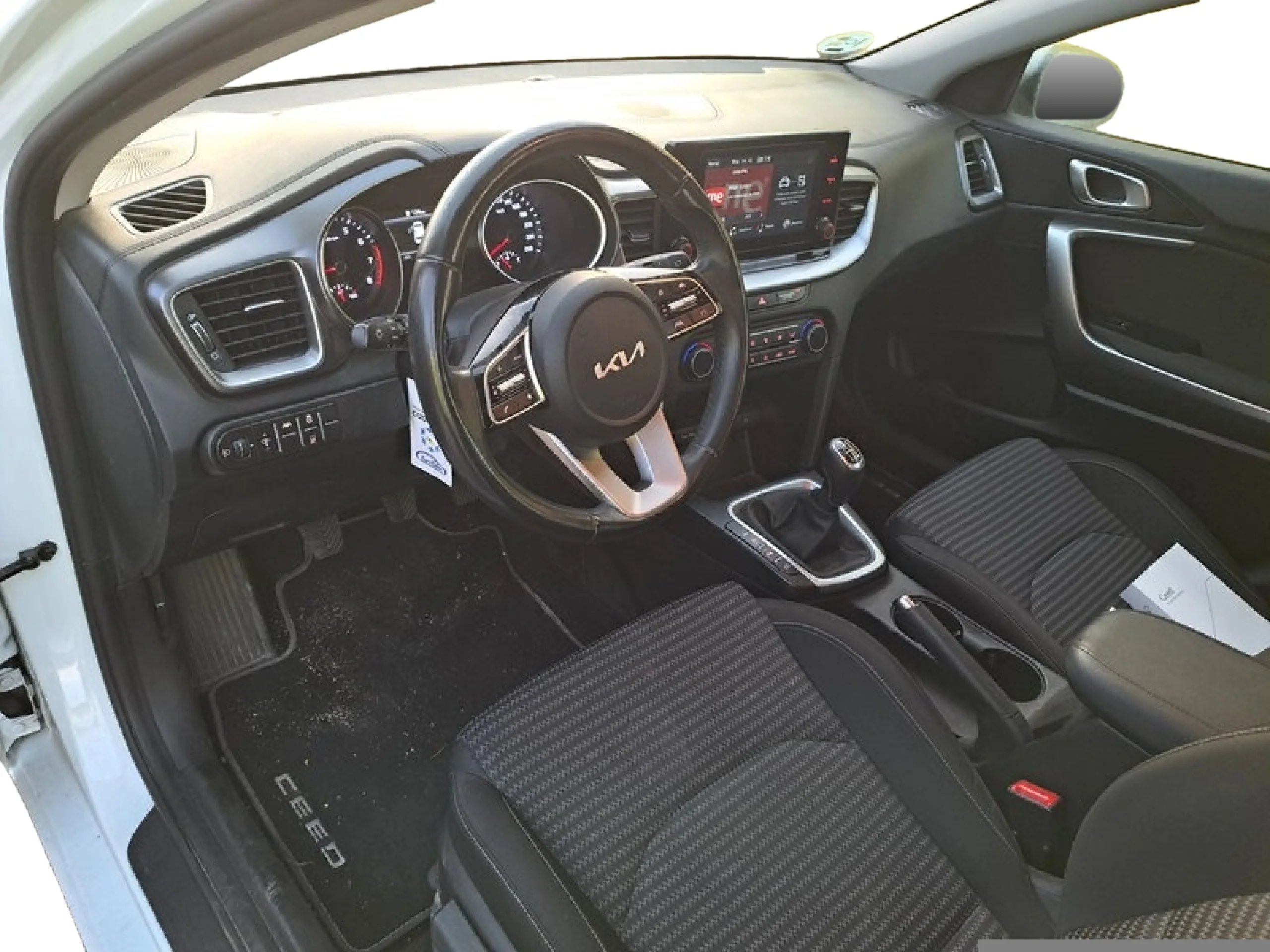 KIA CEED 1.0 T GDI 74KW (100CV) DRIVE - Foto 7