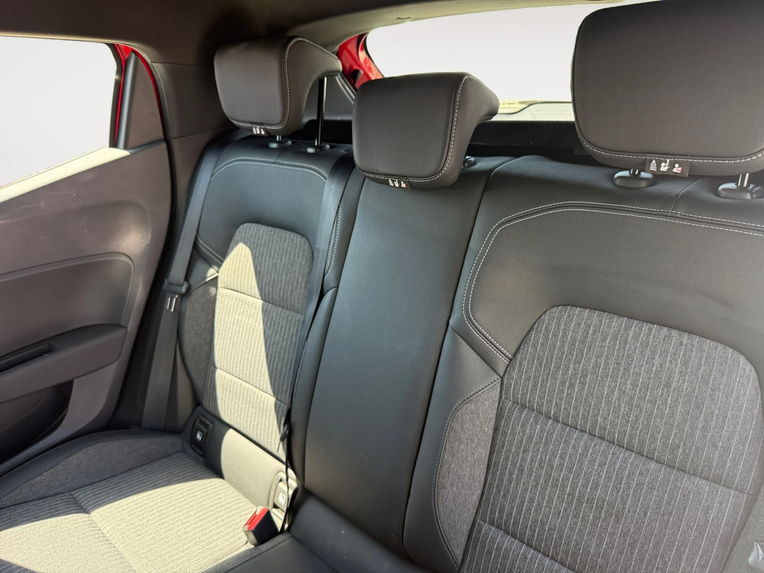 RENAULT CLIO ZEN TCE GPF 96 KW (130CV) EDC - Foto 6
