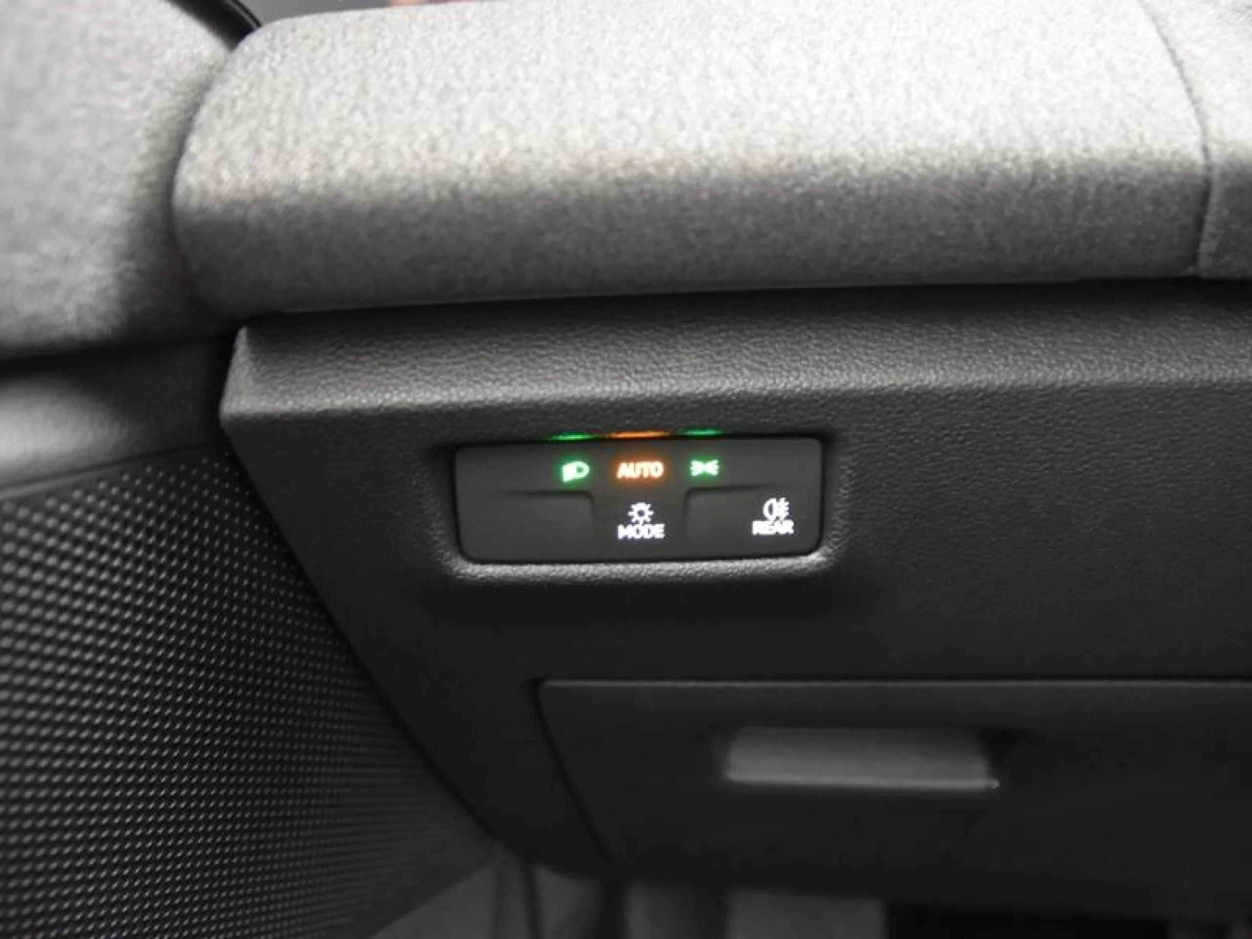 VOLKSWAGEN TIGUAN TIGUAN TIGUAN CLASSIC  1.5 ETSI 96 KW (130 CV)  AUTOMÁTICO DSG 7 VEL. - Foto 17