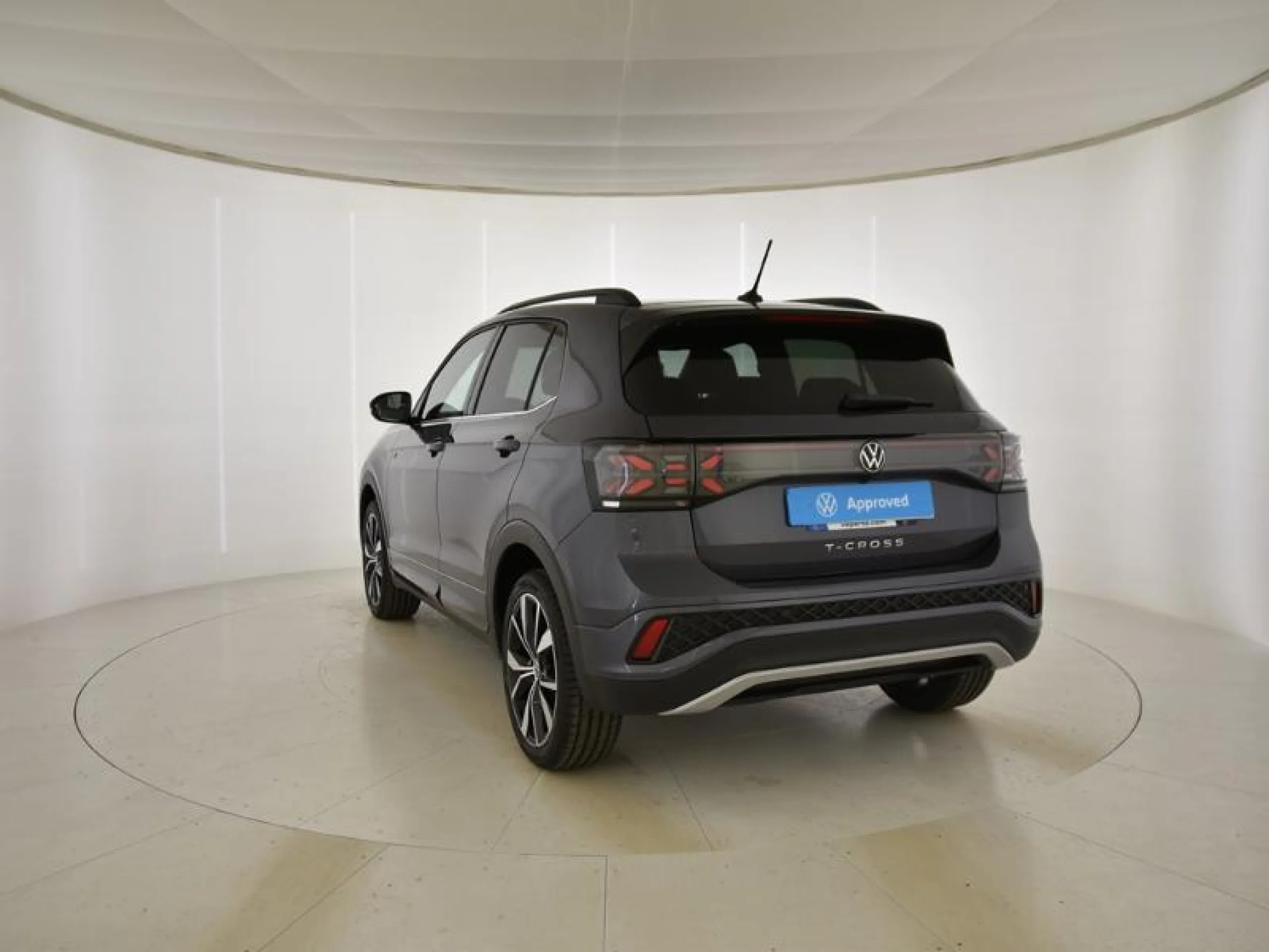 VOLKSWAGEN T CROSS T CROSS R LINE  1.0 TSI 85 KW (116 CV)  6 VEL. - Foto 2